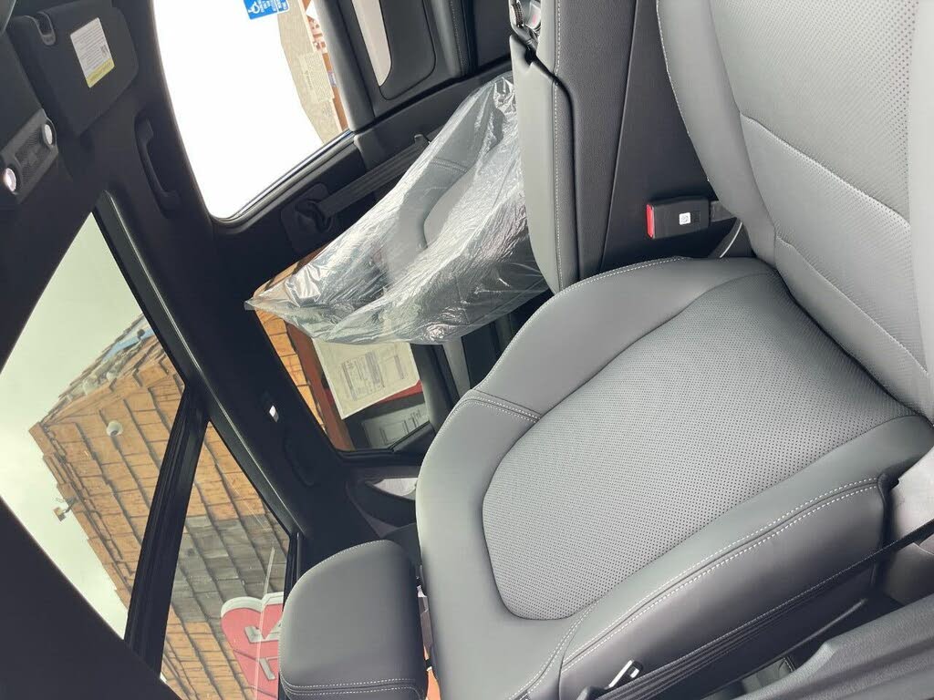 2023 Vinfast VF 8 photo 46
