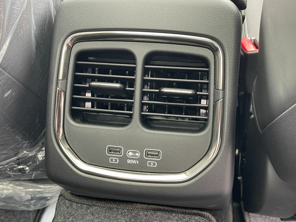 2023 Vinfast VF 8 photo 67