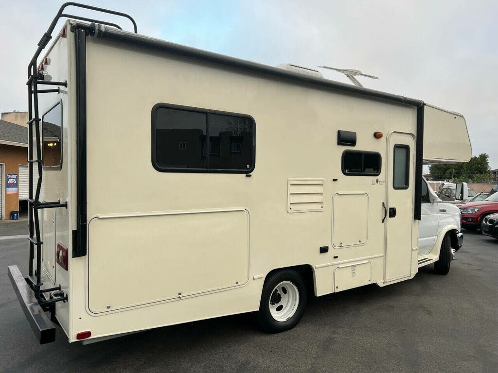 2014 Ford E-350 photo 7
