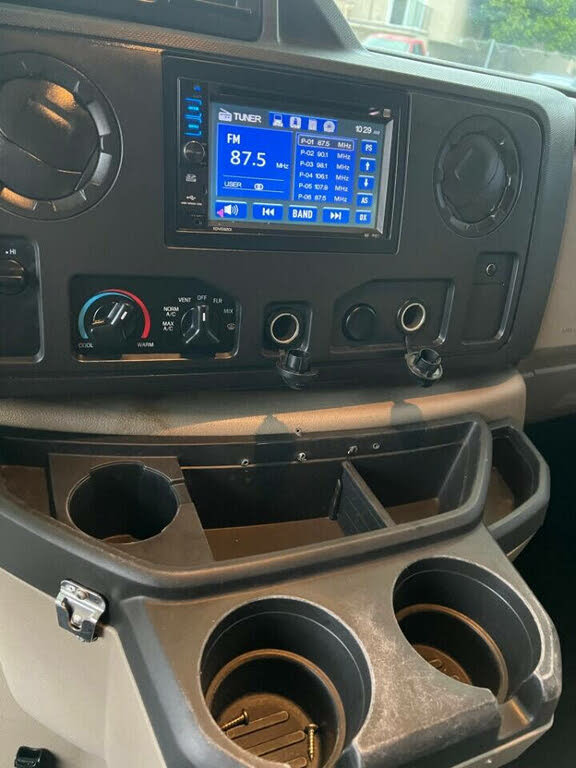2014 Ford E-350 photo 24