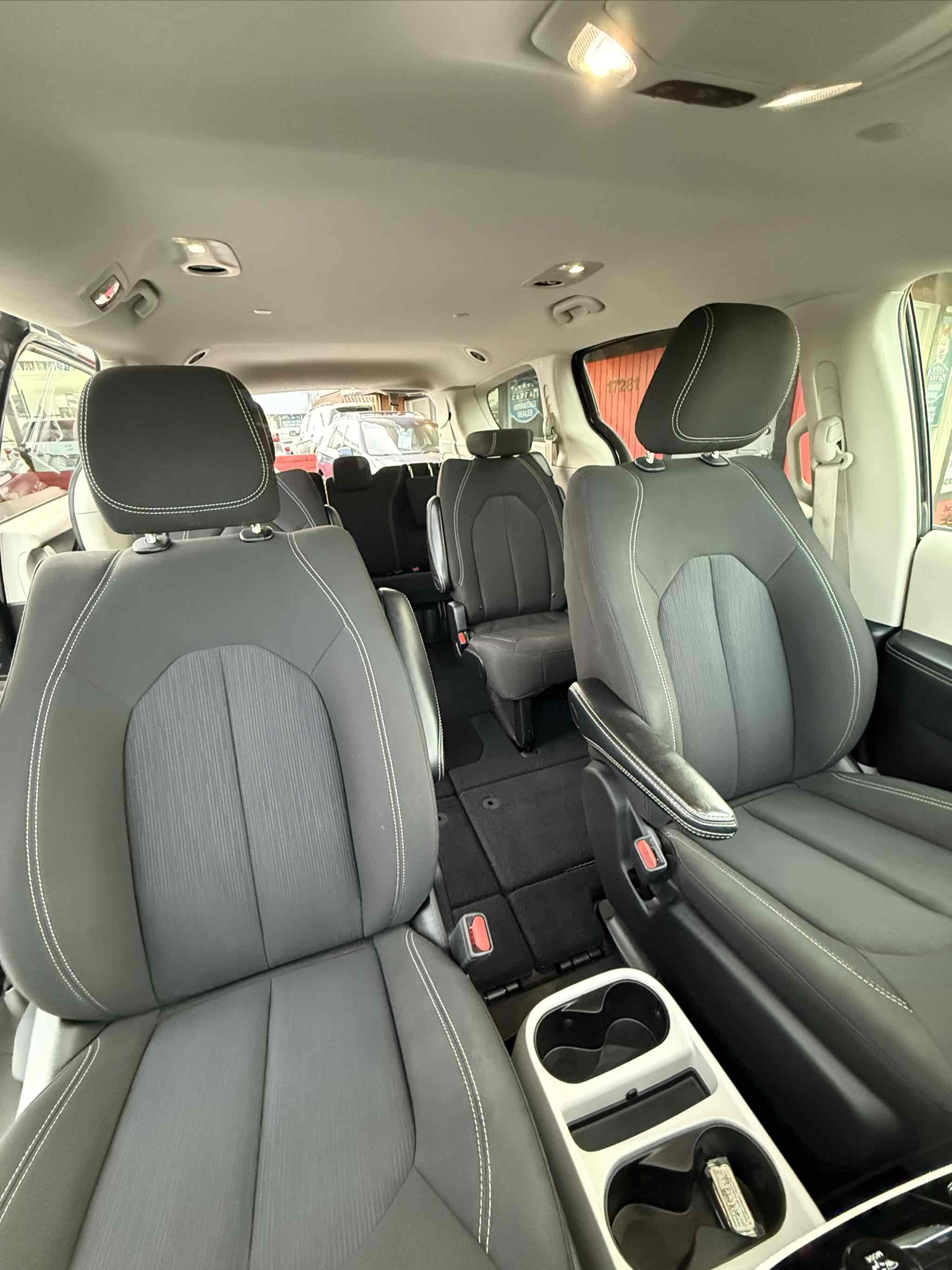 2023 Chrysler Voyager LX photo 20