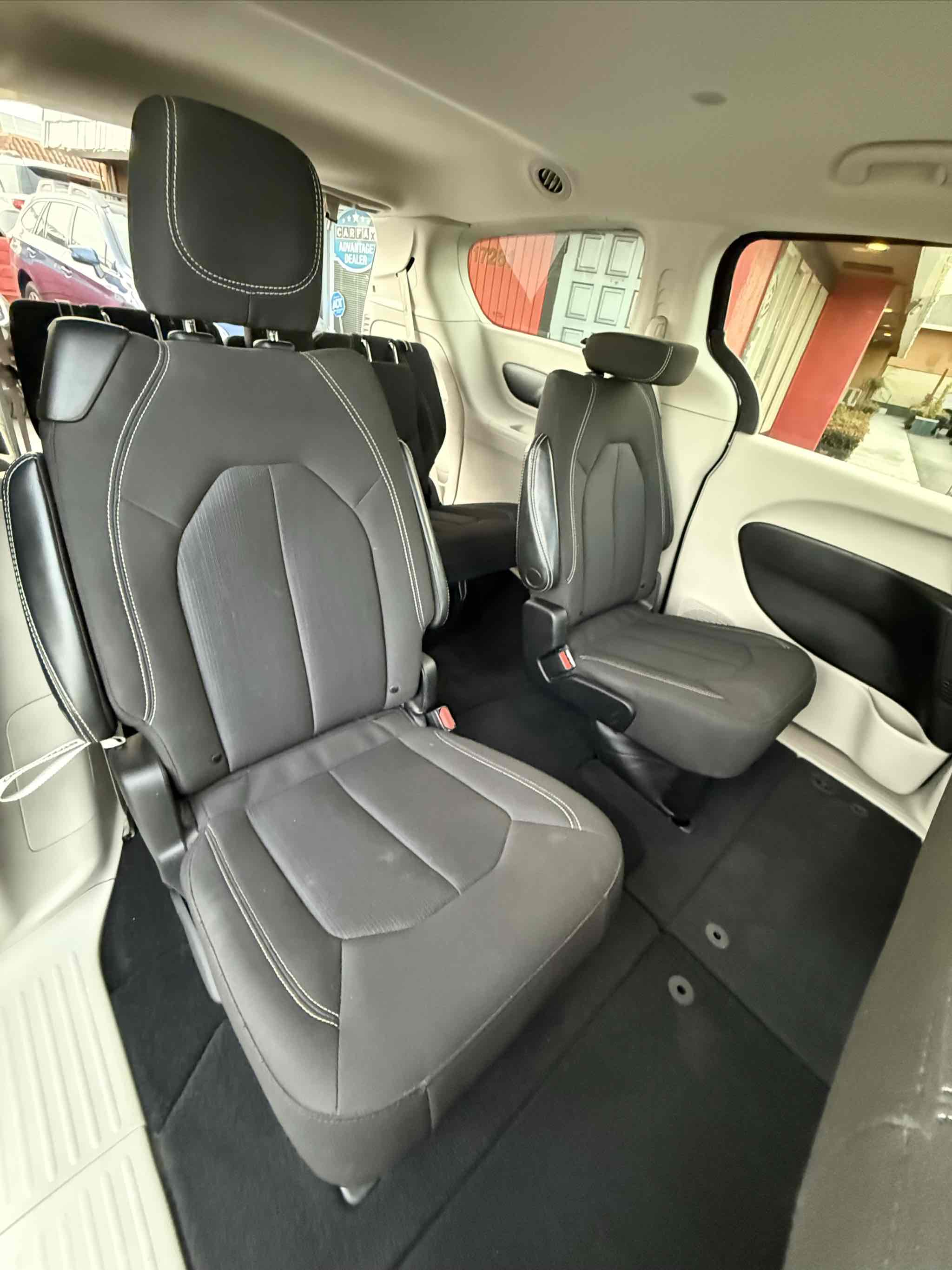 2023 Chrysler Voyager LX photo 21