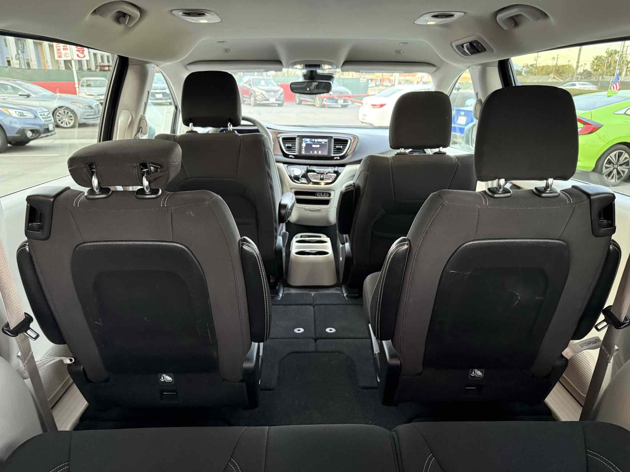 2023 Chrysler Voyager LX photo 35