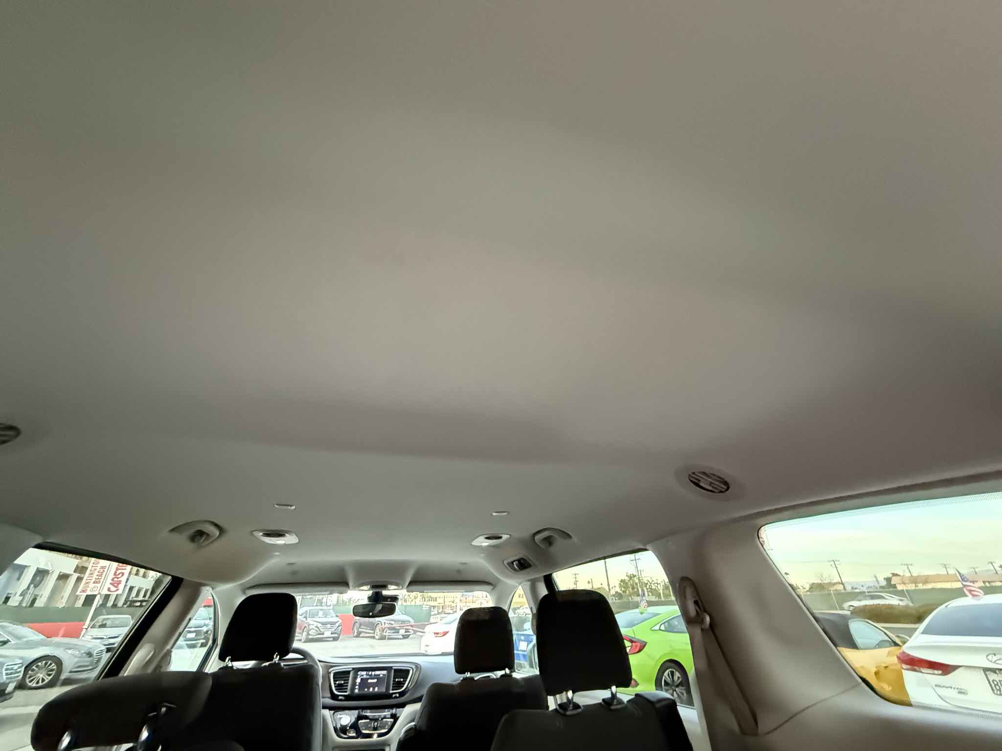 2023 Chrysler Voyager LX photo 37
