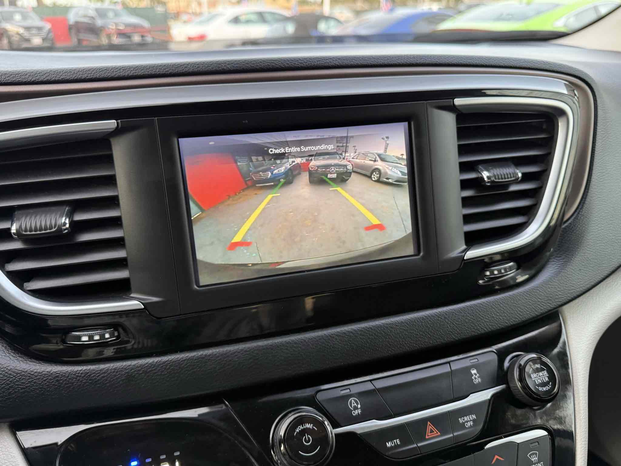 2023 Chrysler Voyager LX photo 58