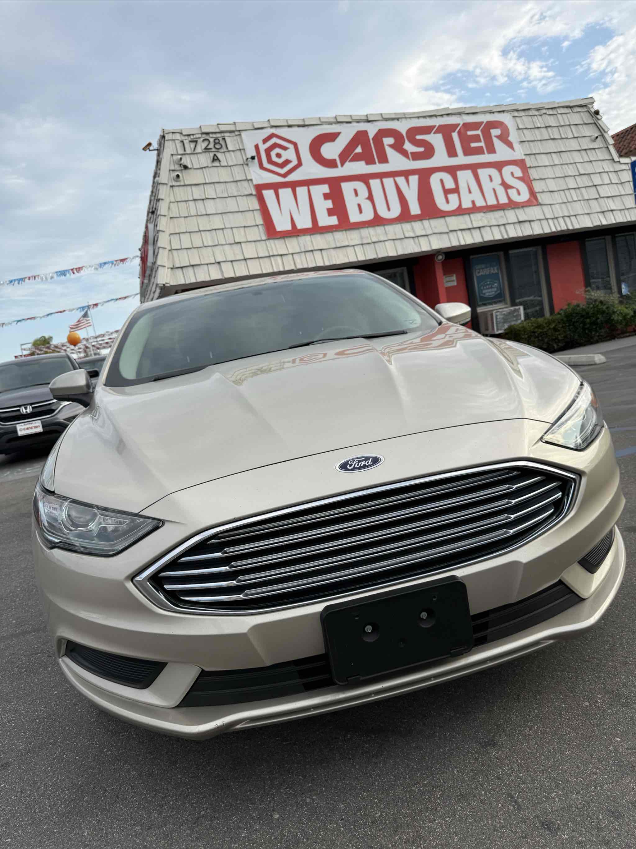 2017 Ford Fusion SE Hybrid photo 19