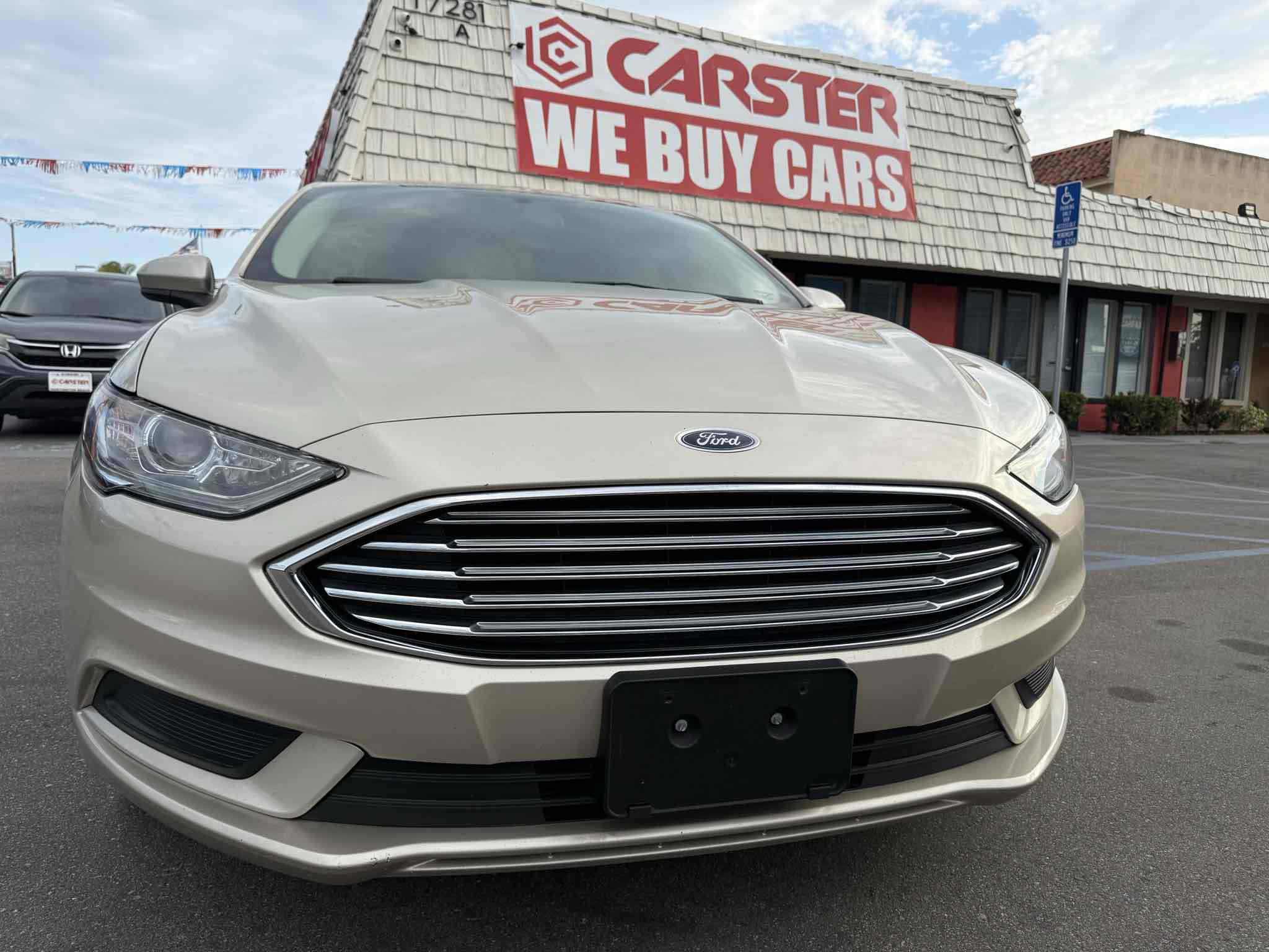 2017 Ford Fusion SE Hybrid photo 5