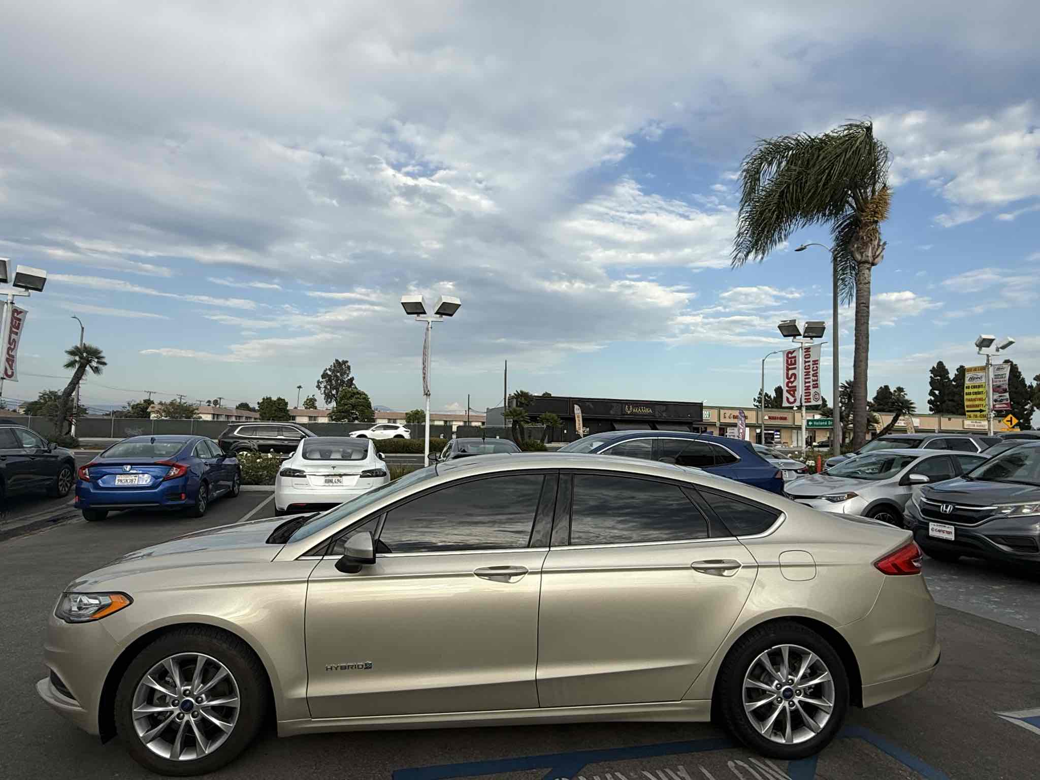 2017 Ford Fusion SE Hybrid photo 7