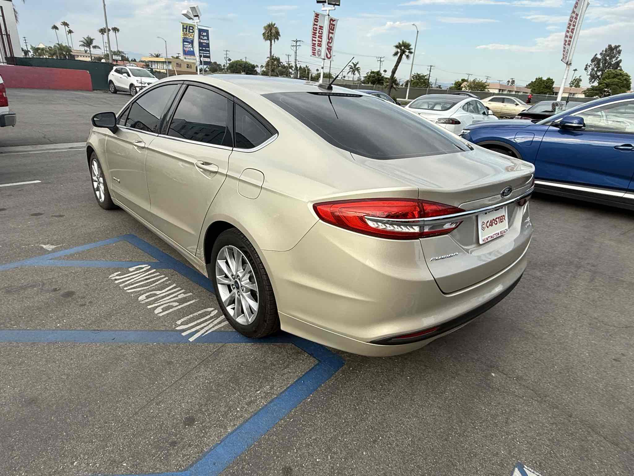 2017 Ford Fusion SE Hybrid photo 11