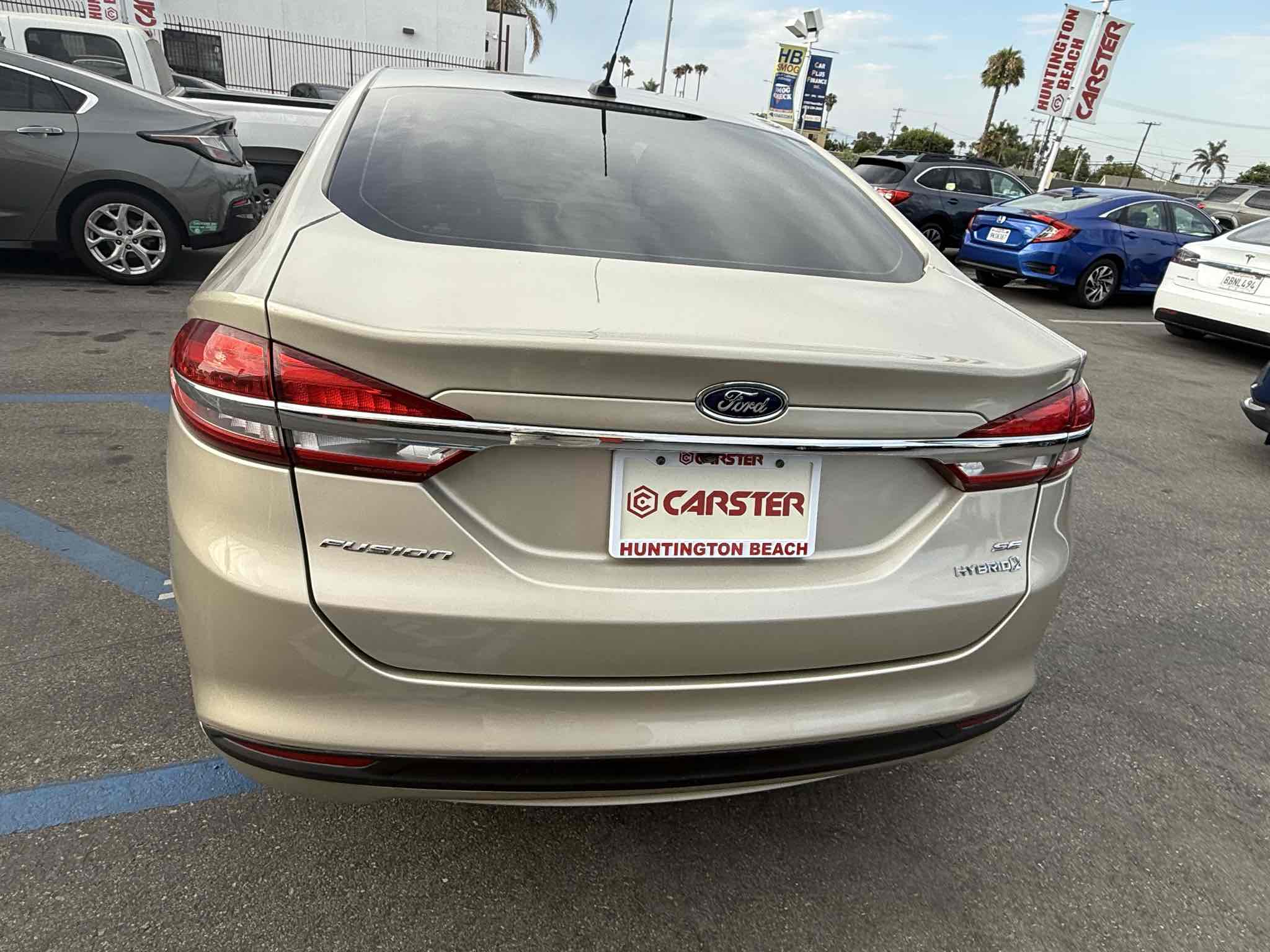 2017 Ford Fusion SE Hybrid photo 12