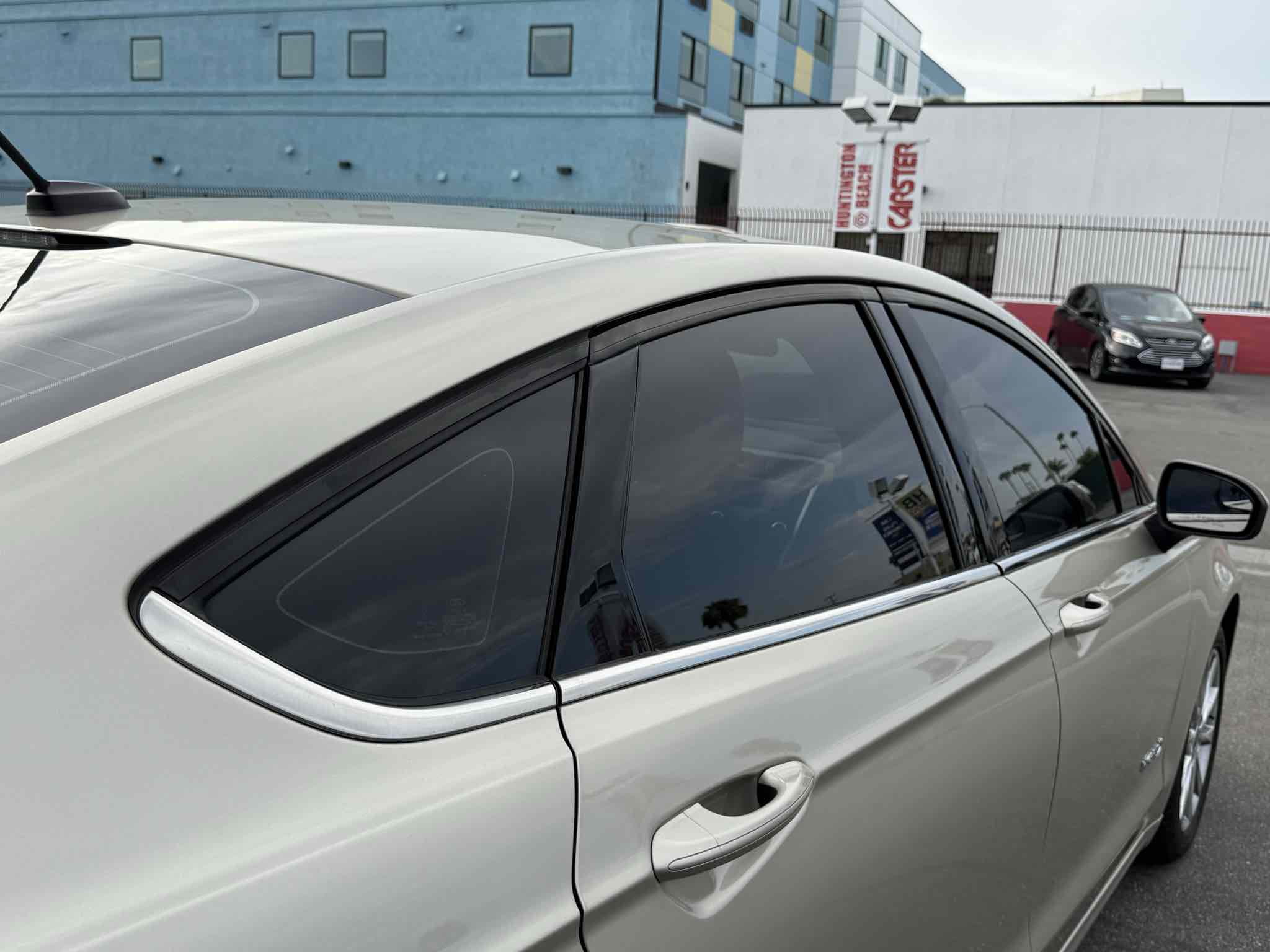 2017 Ford Fusion SE Hybrid photo 15