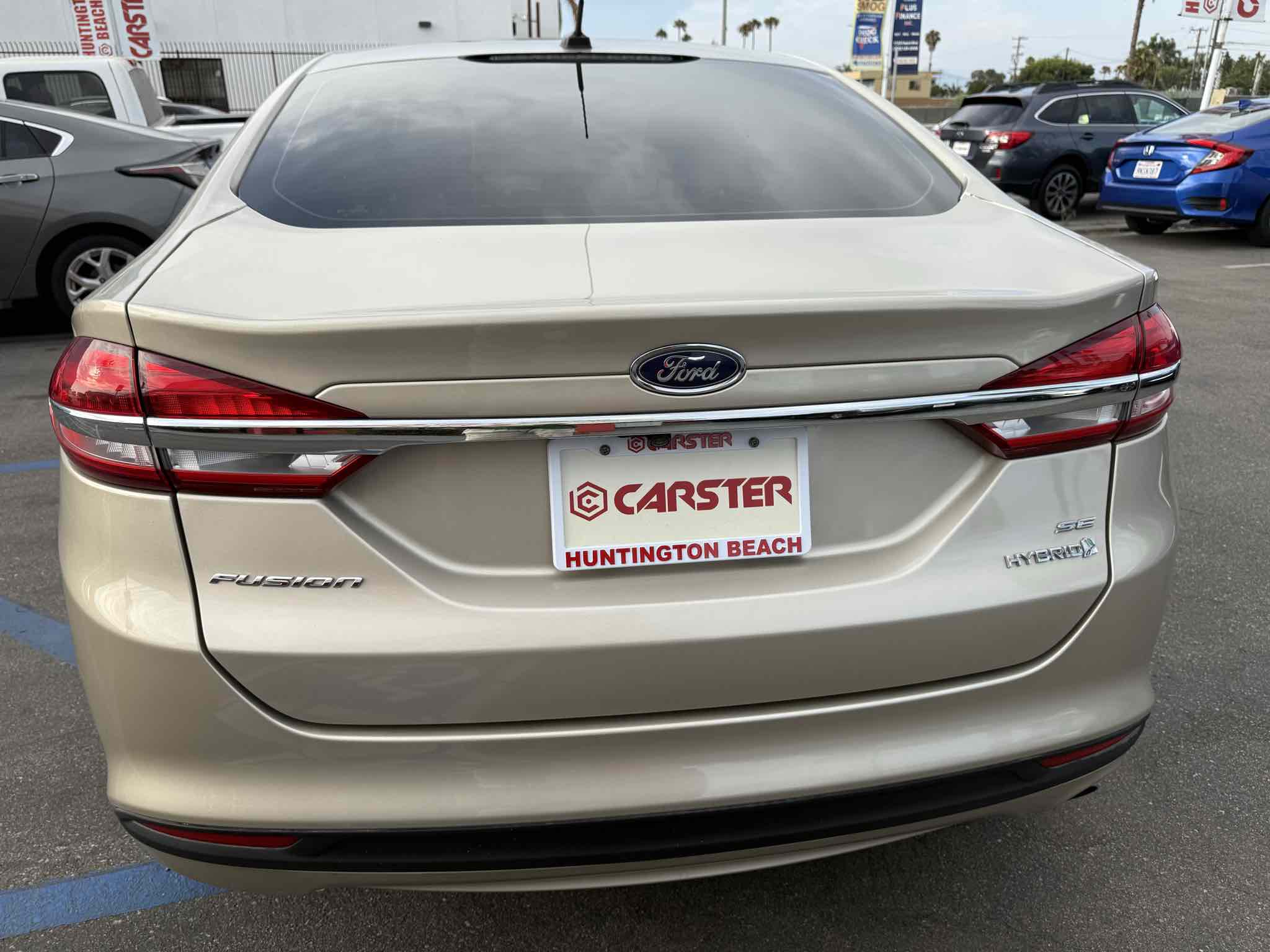 2017 Ford Fusion SE Hybrid photo 16