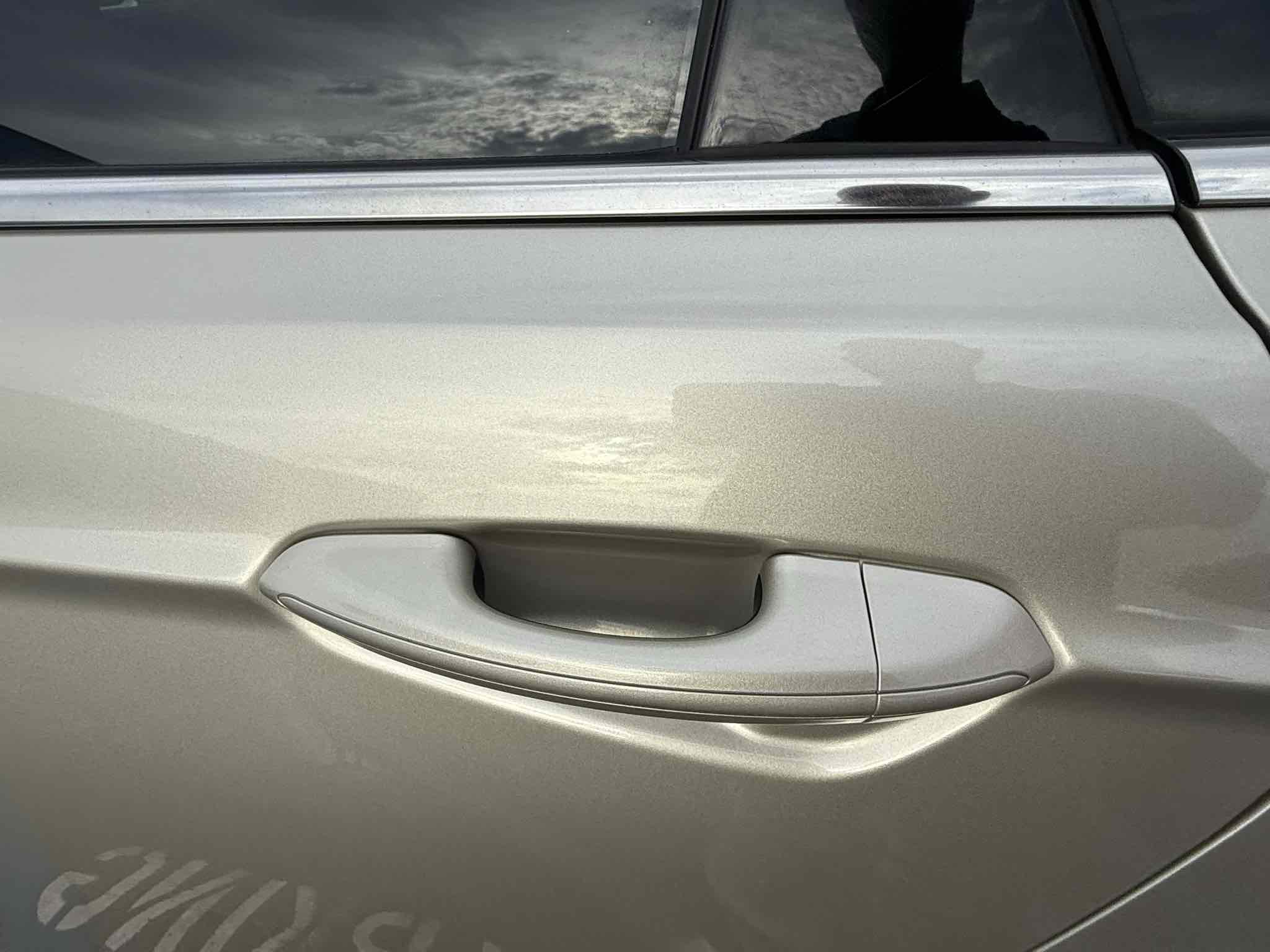 2017 Ford Fusion SE Hybrid photo 35