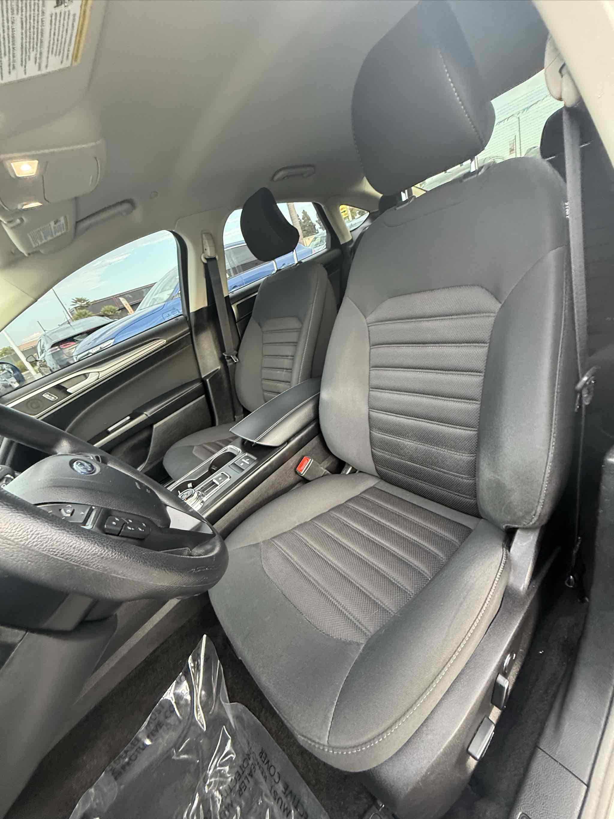 2017 Ford Fusion SE Hybrid photo 43