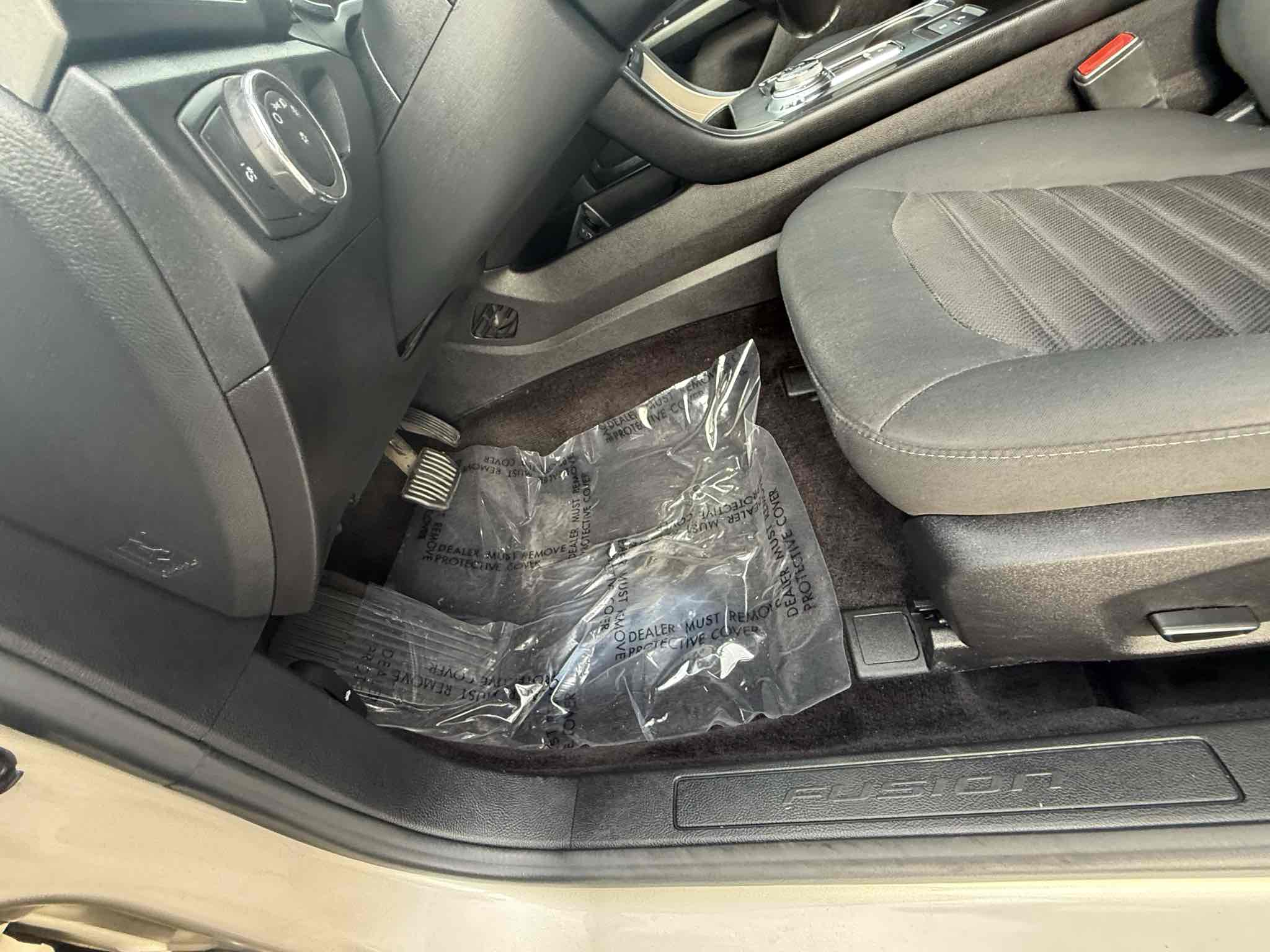 2017 Ford Fusion SE Hybrid photo 46