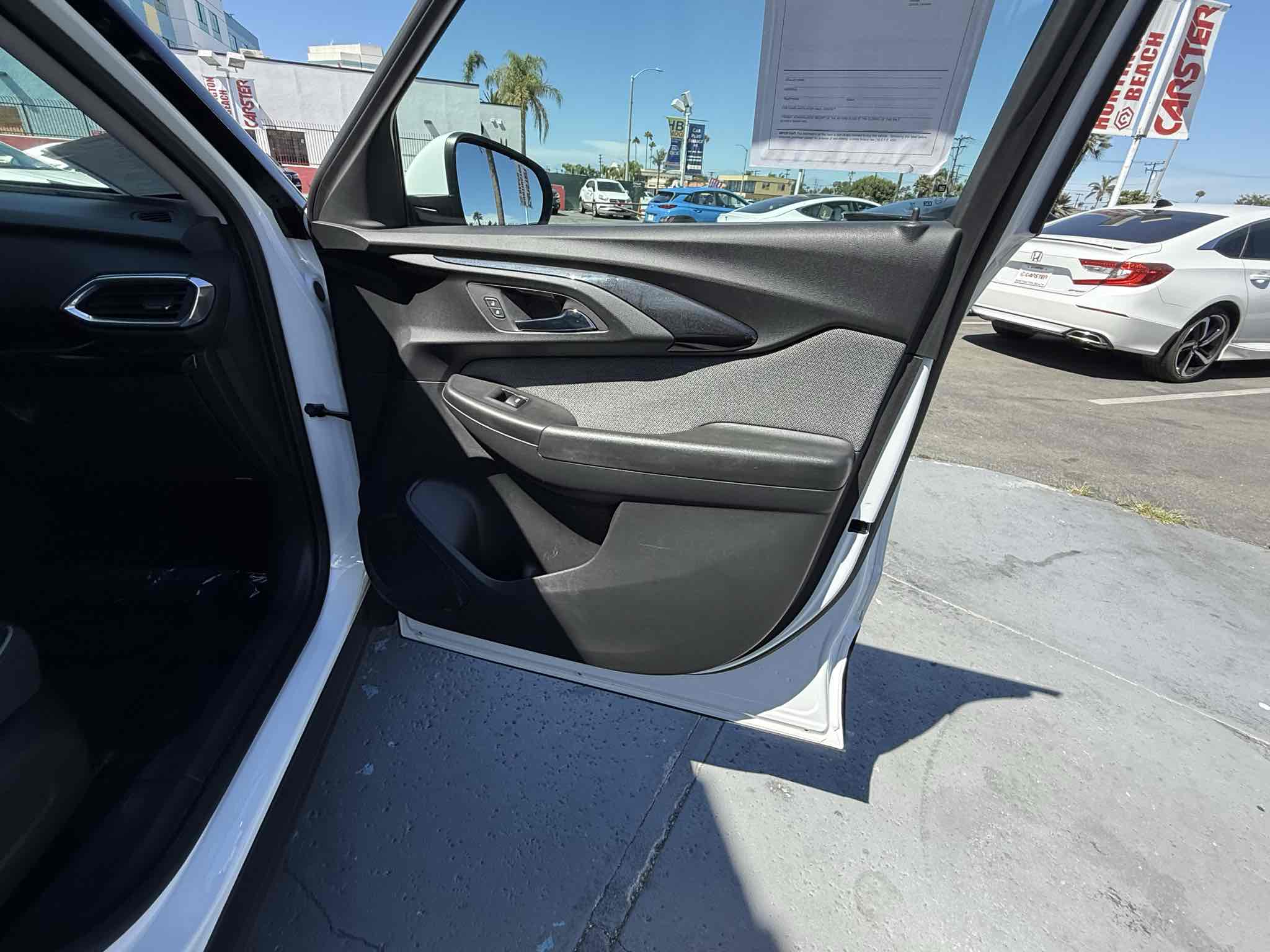 2023 Chevrolet Trailblazer LT photo 33