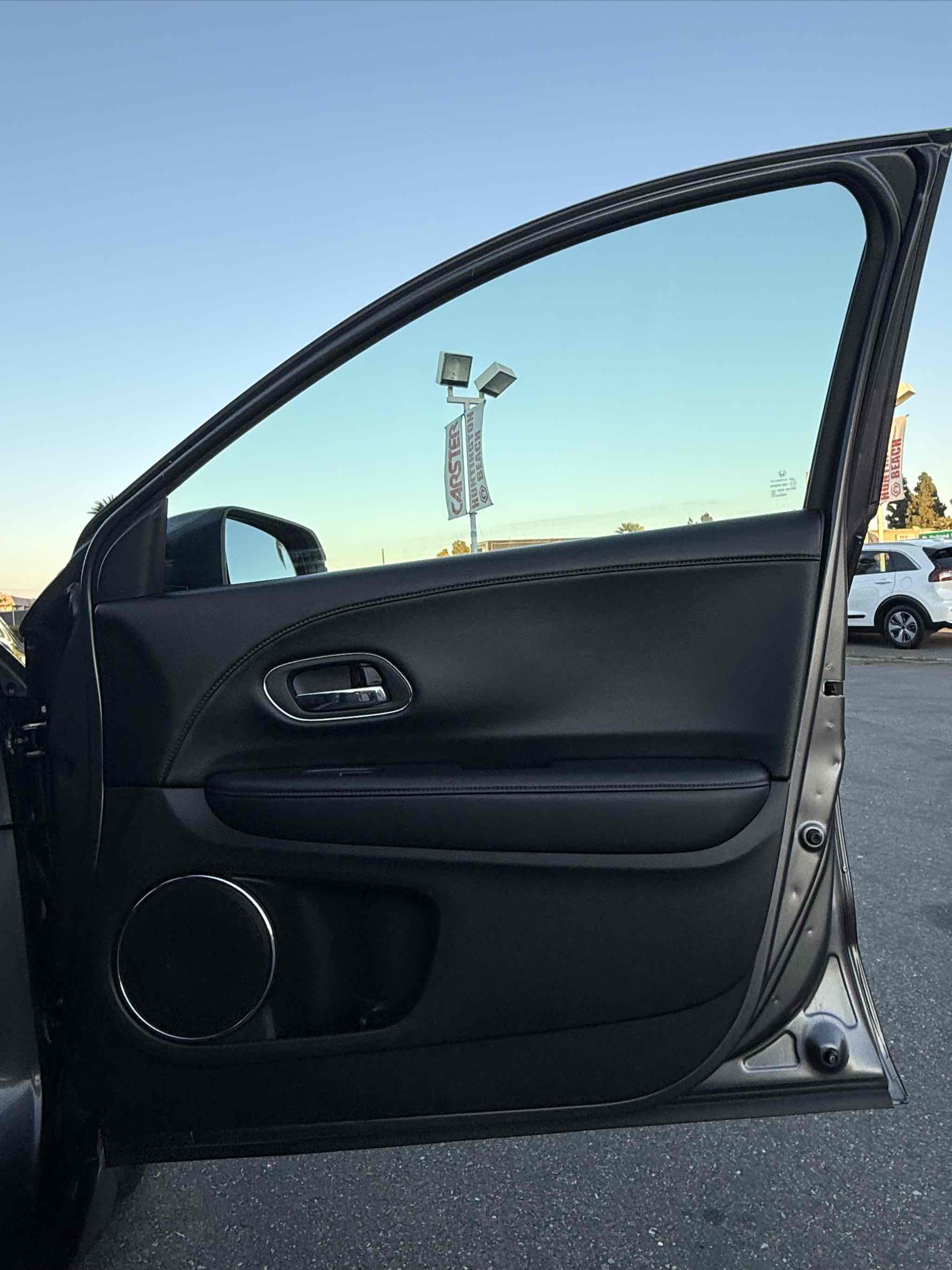 2016 Honda HR-V EX-L photo 30