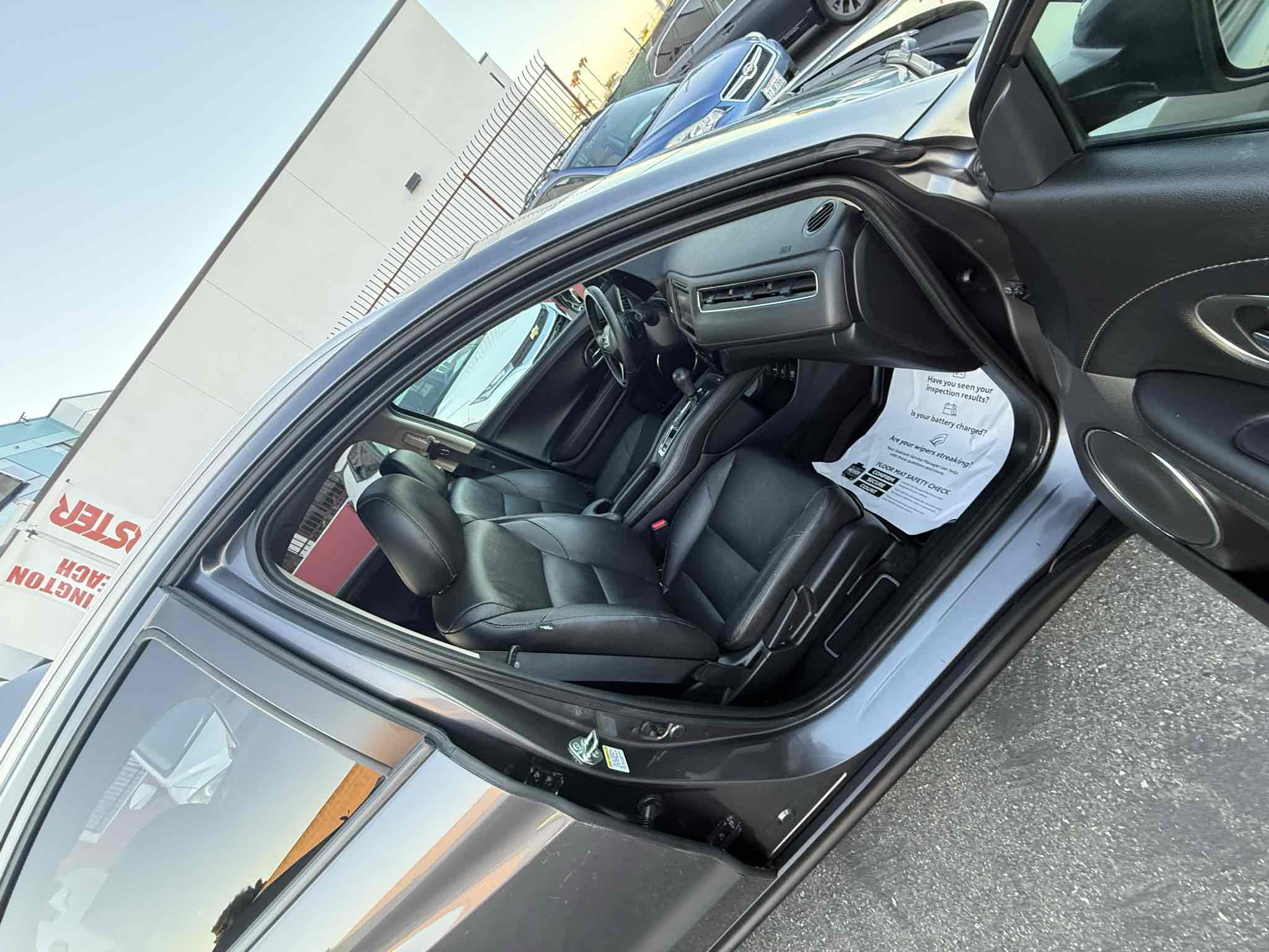 2016 Honda HR-V EX-L photo 32
