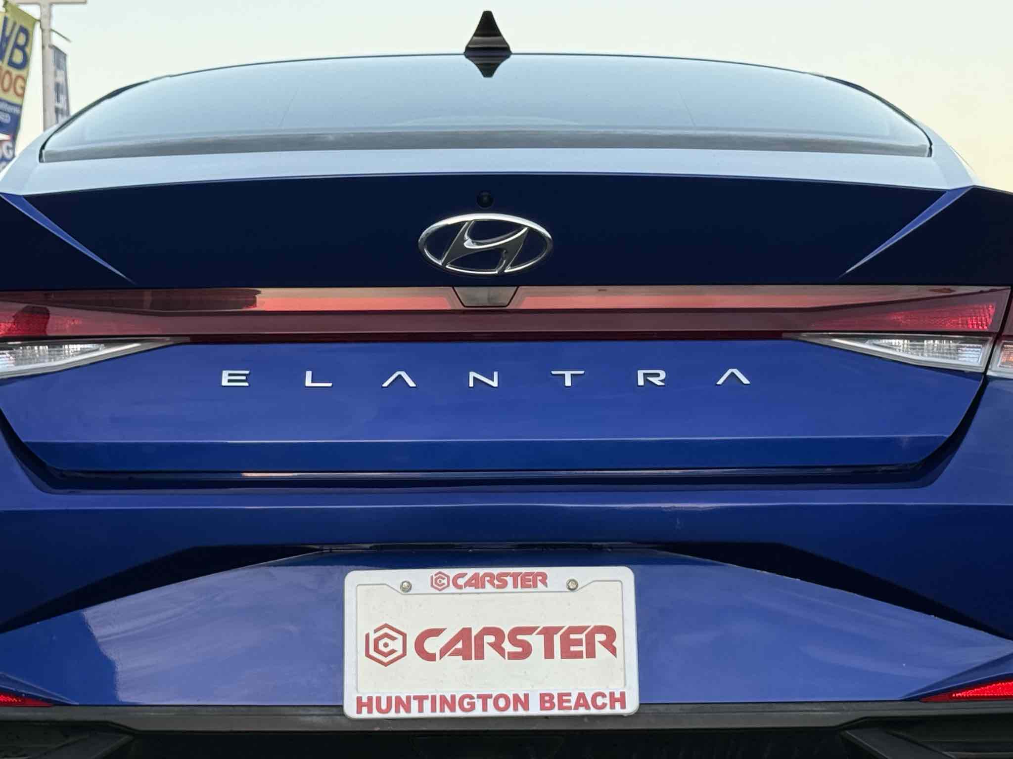 2021 Hyundai Elantra SE photo 19
