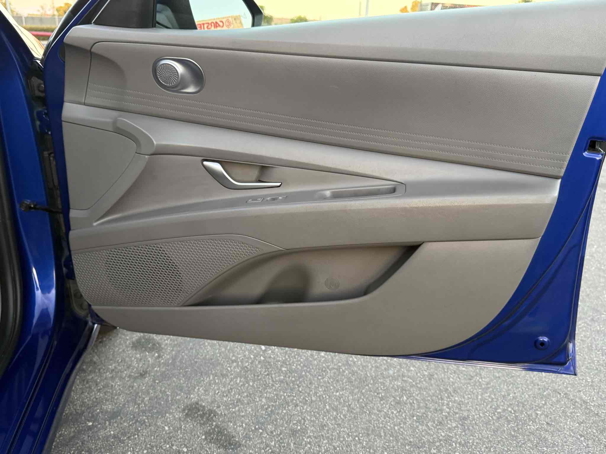 2021 Hyundai Elantra SE photo 28