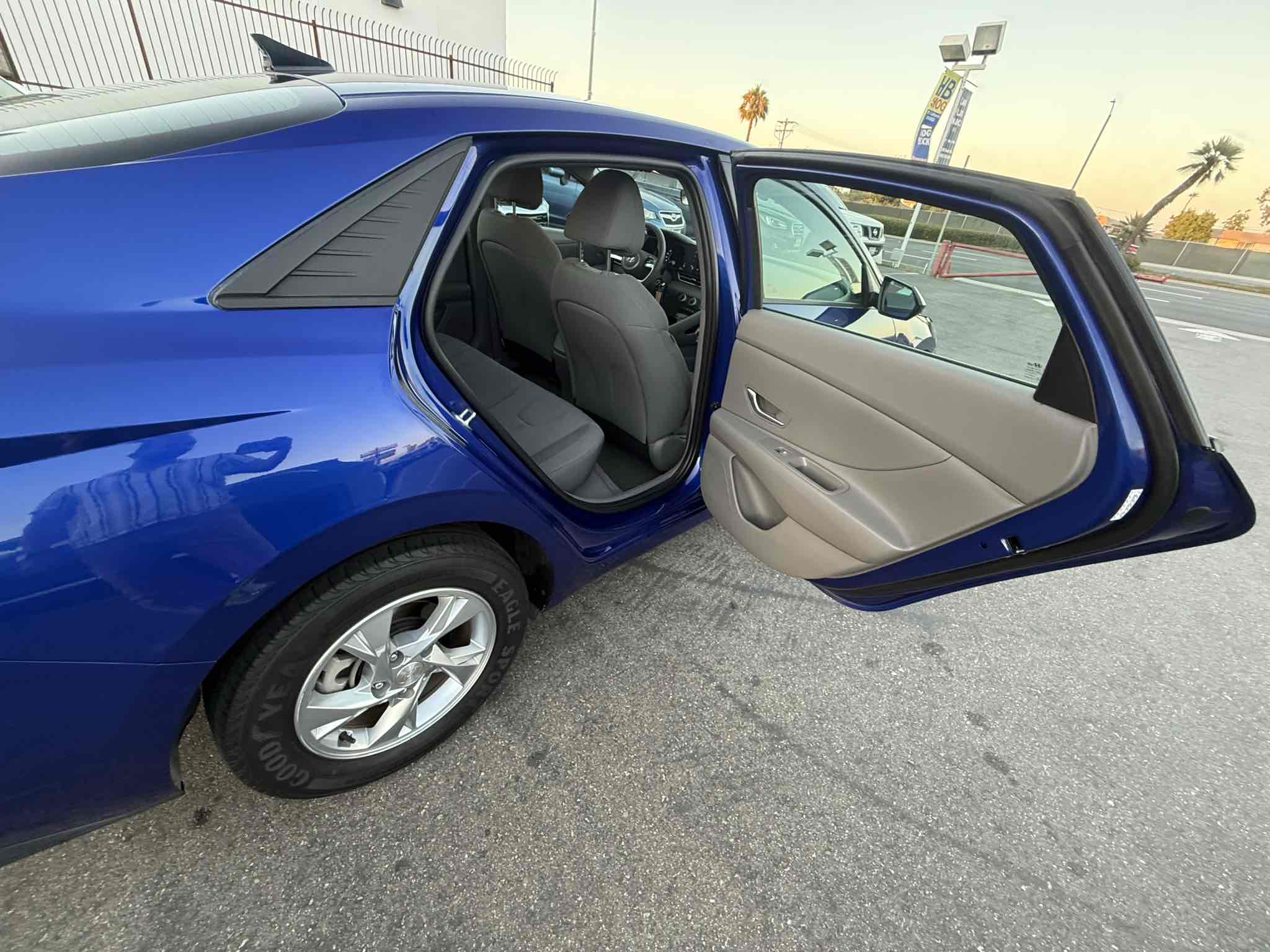 2021 Hyundai Elantra SE photo 39