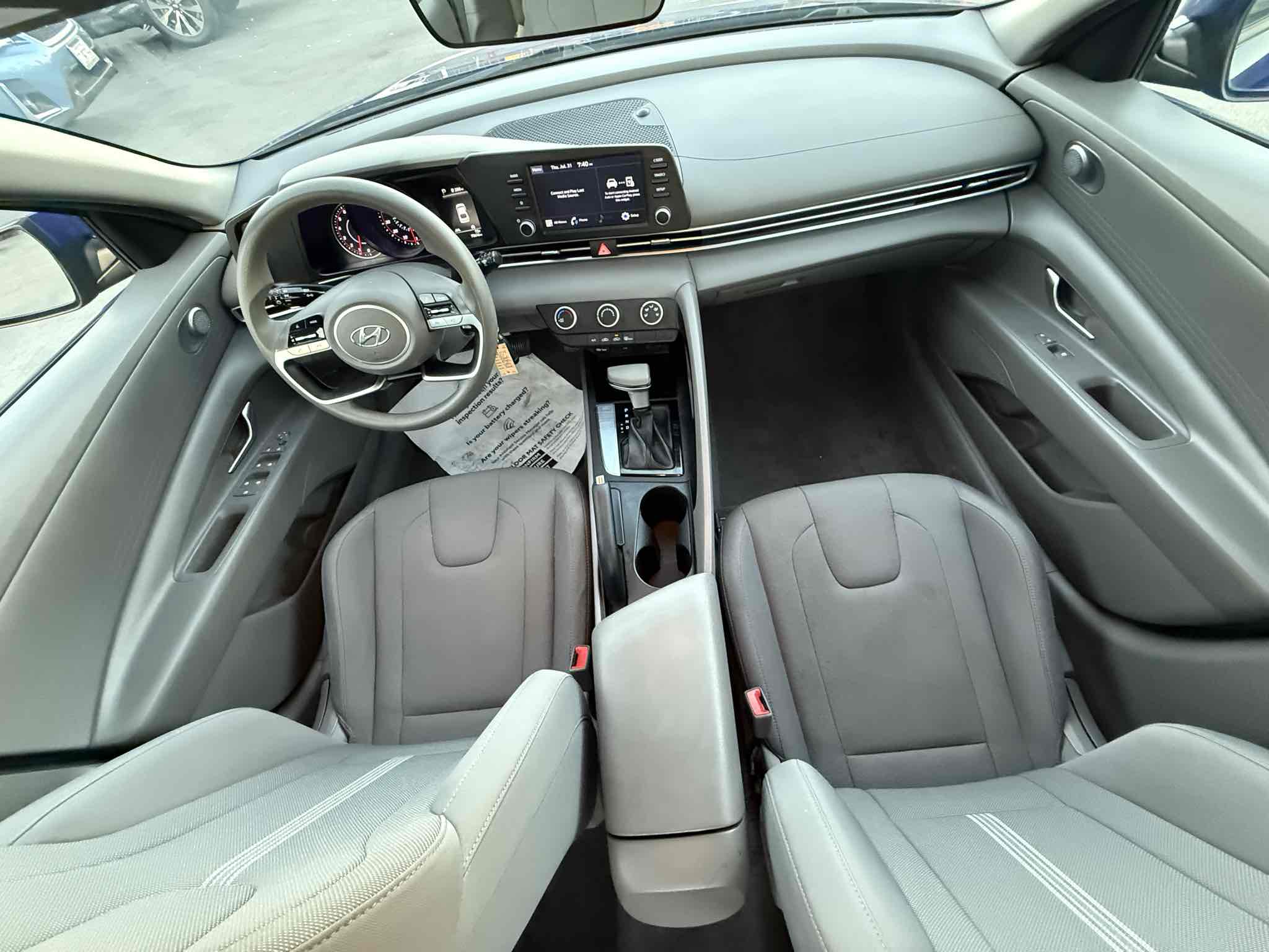 2021 Hyundai Elantra SE photo 44
