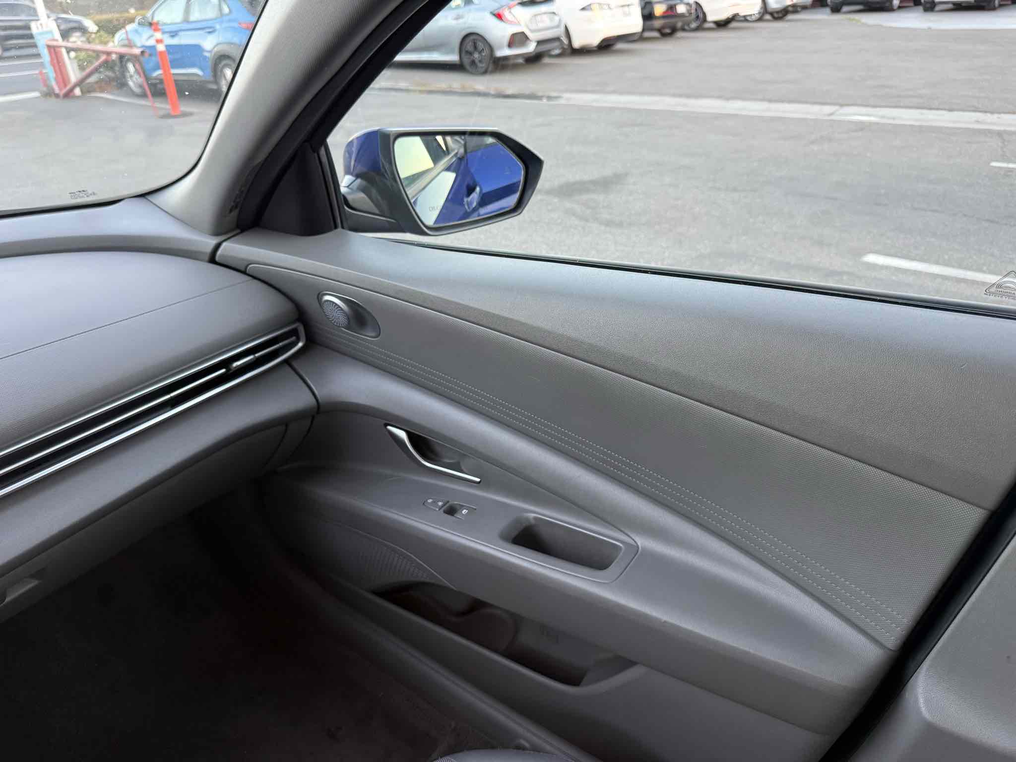 2021 Hyundai Elantra SE photo 48