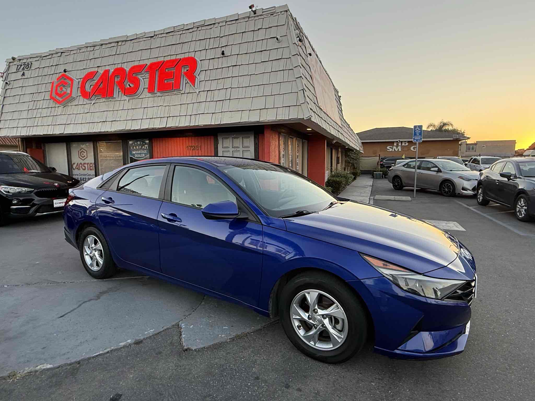 2021 Hyundai Elantra SE photo 2