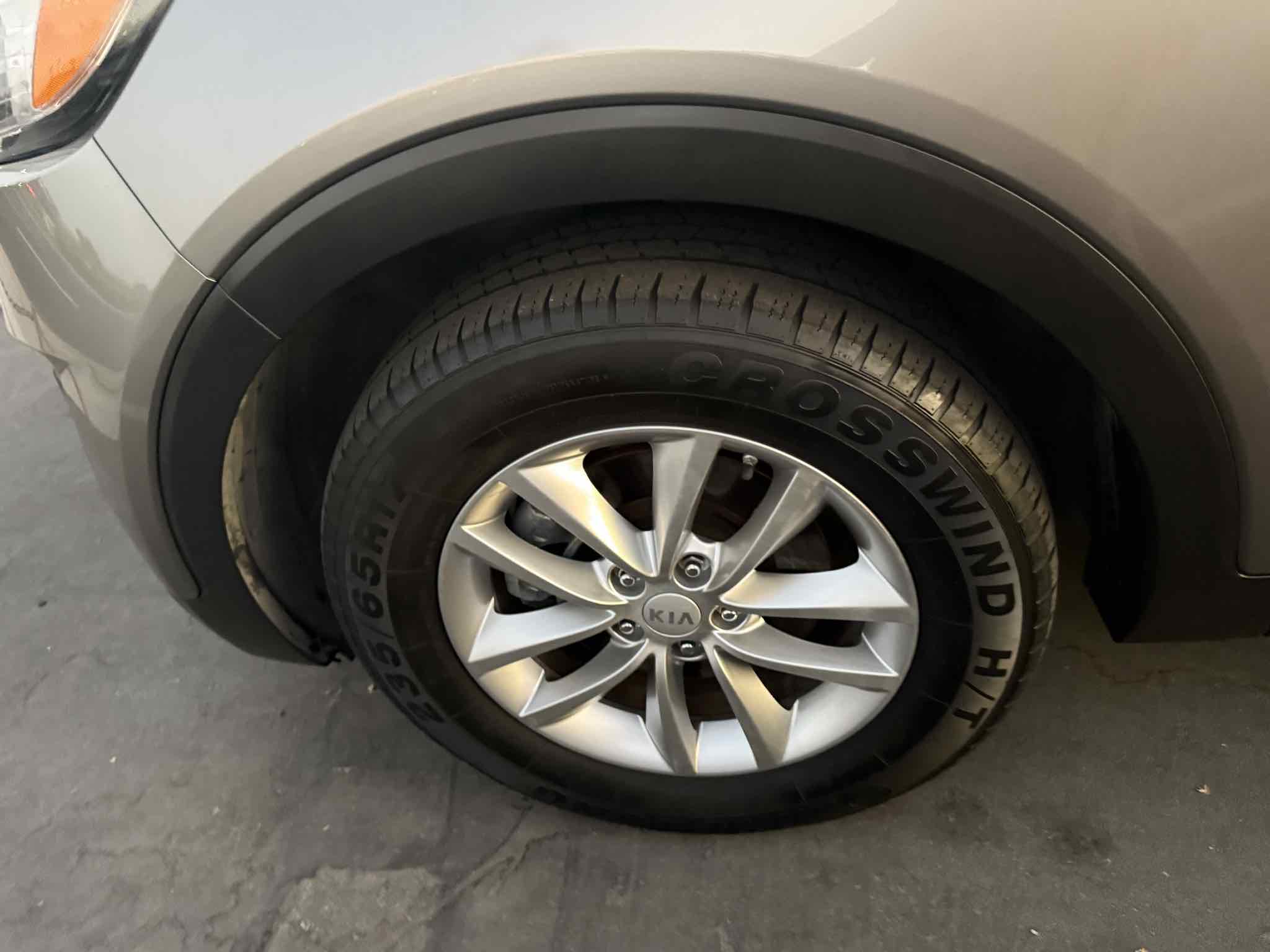 2017 Kia Sorento LX V6 photo 9