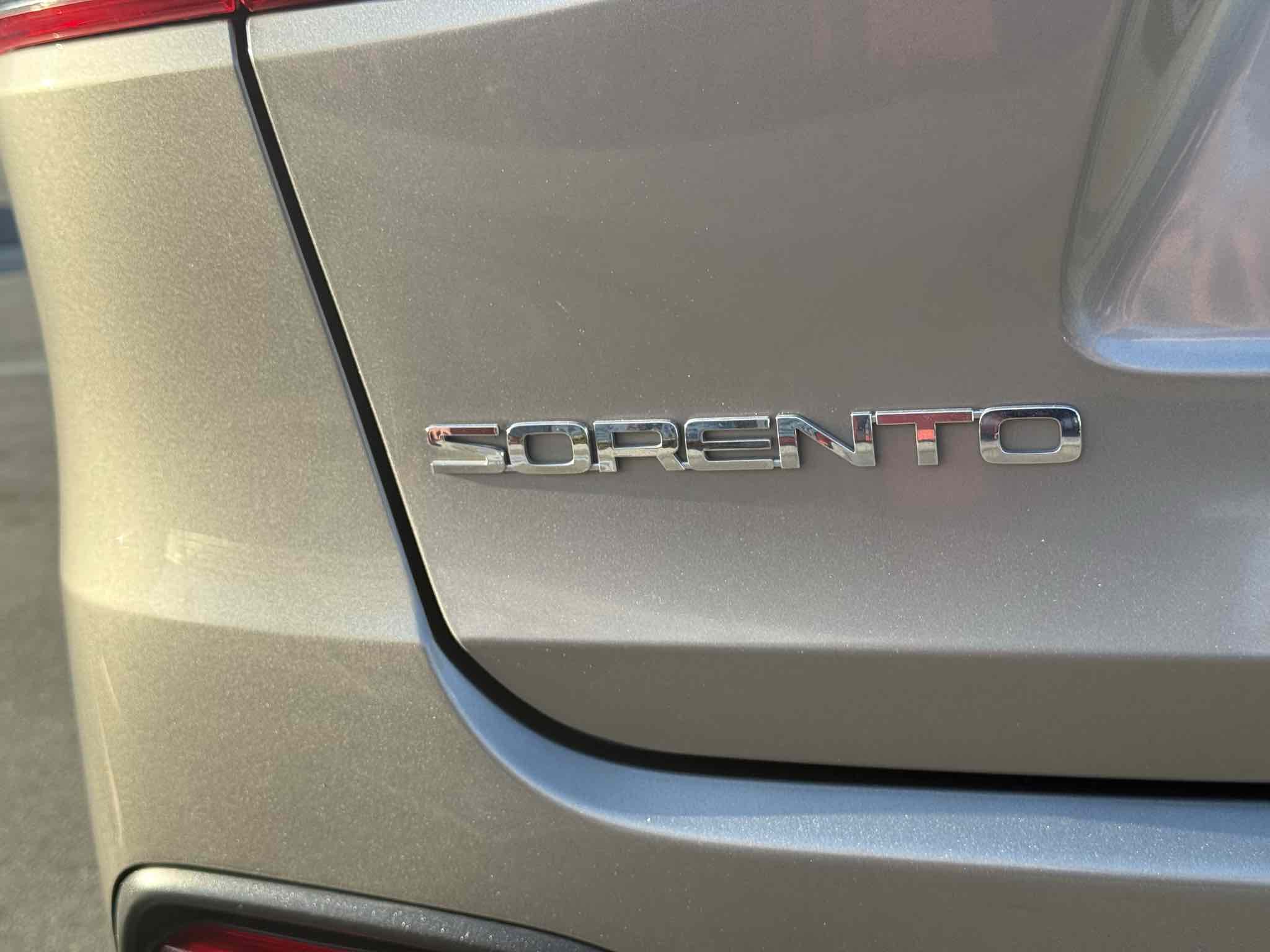 2017 Kia Sorento LX V6 photo 19