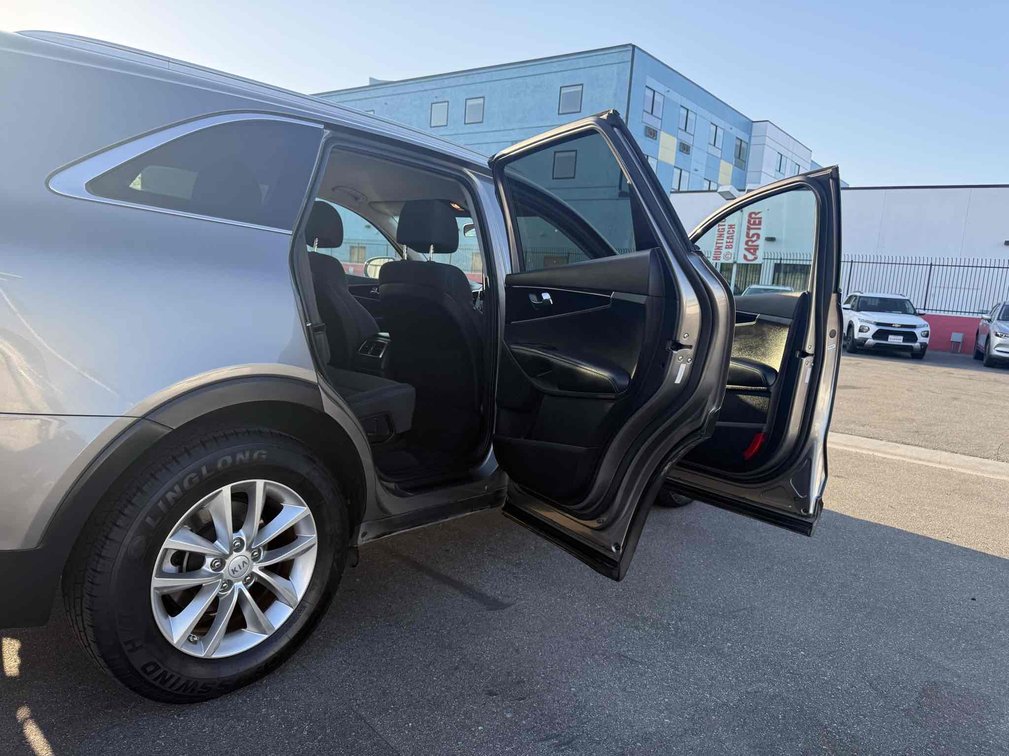 2017 Kia Sorento LX V6 photo 29
