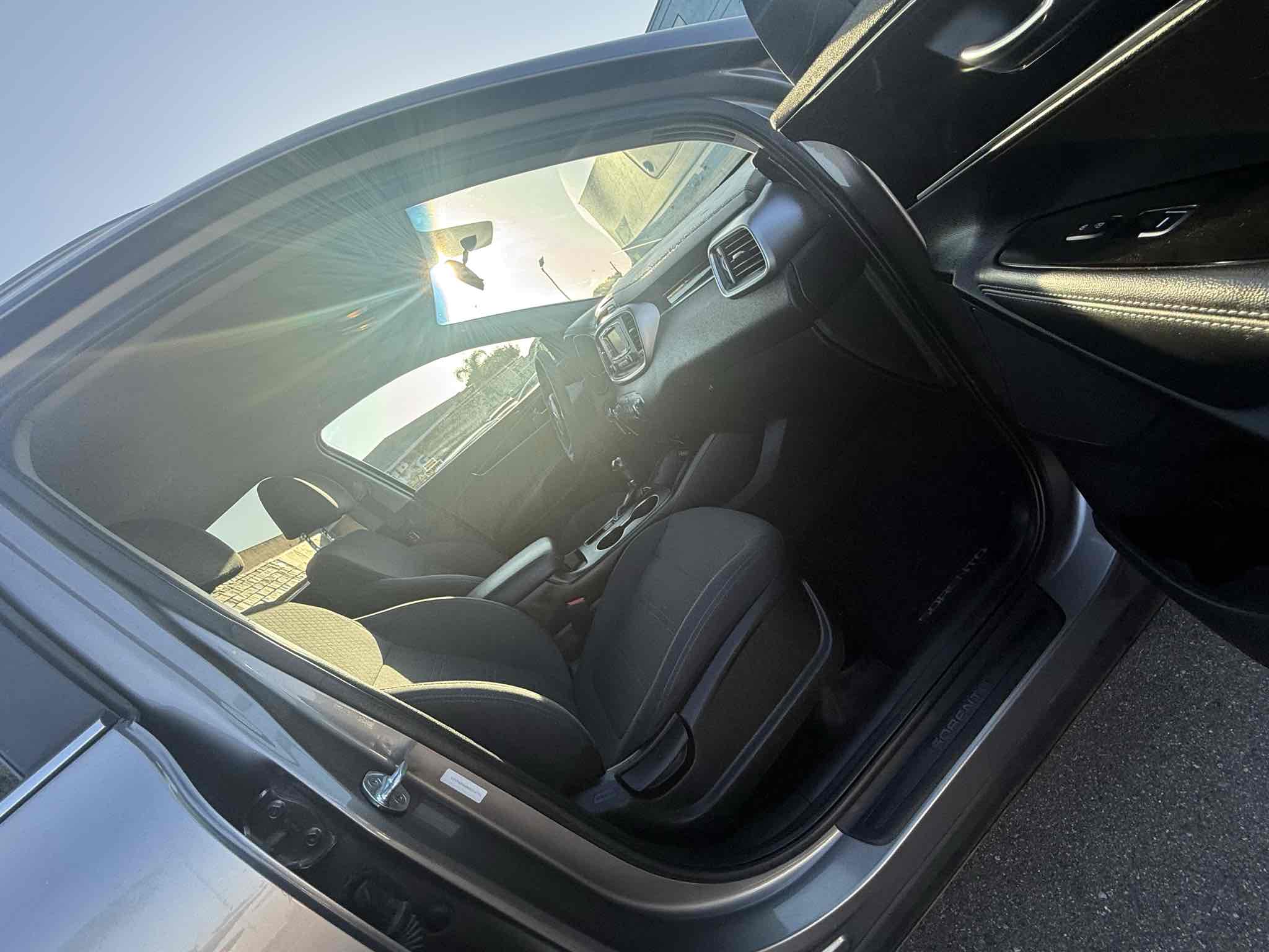 2017 Kia Sorento LX V6 photo 33