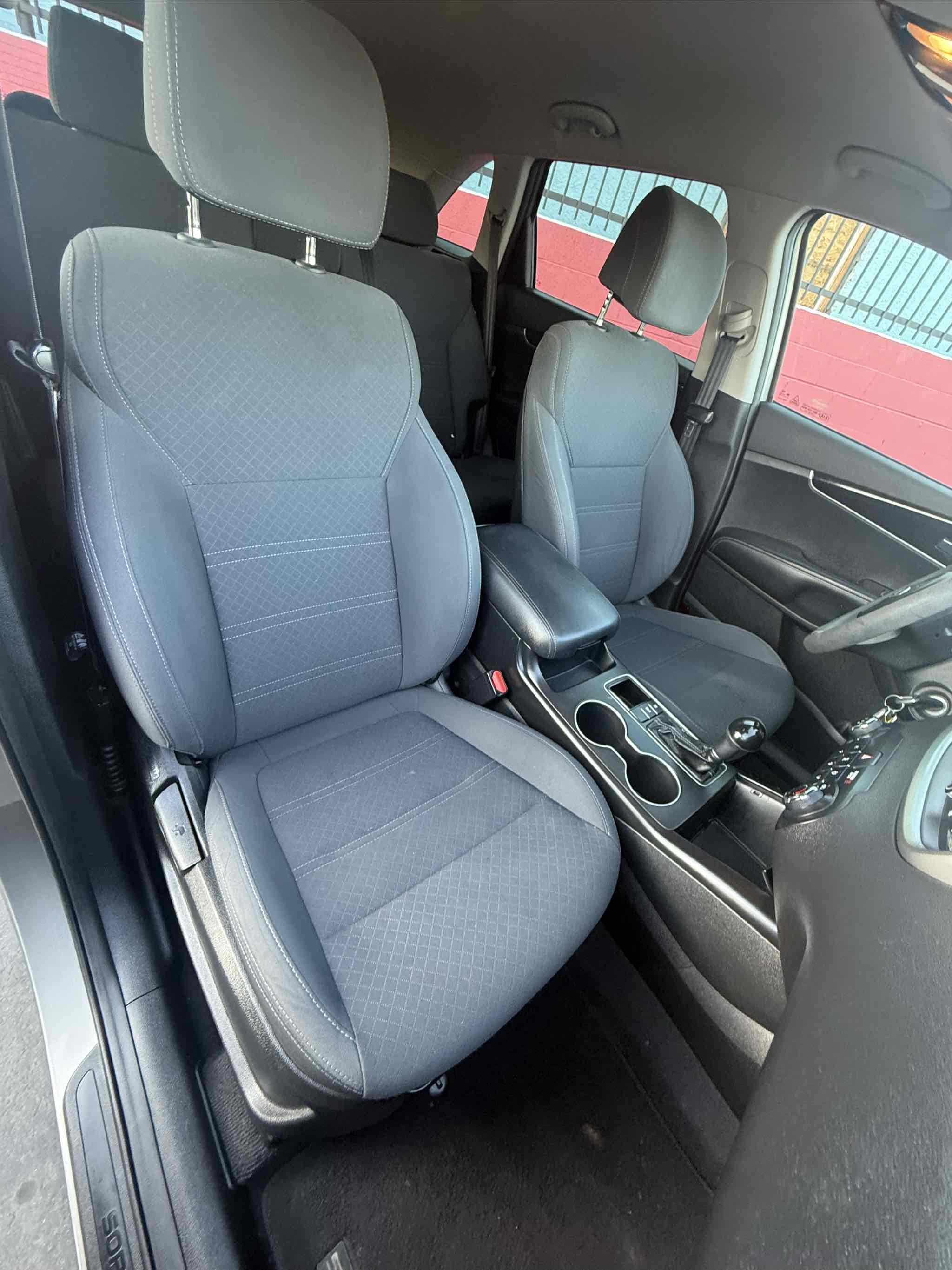 2017 Kia Sorento LX V6 photo 52
