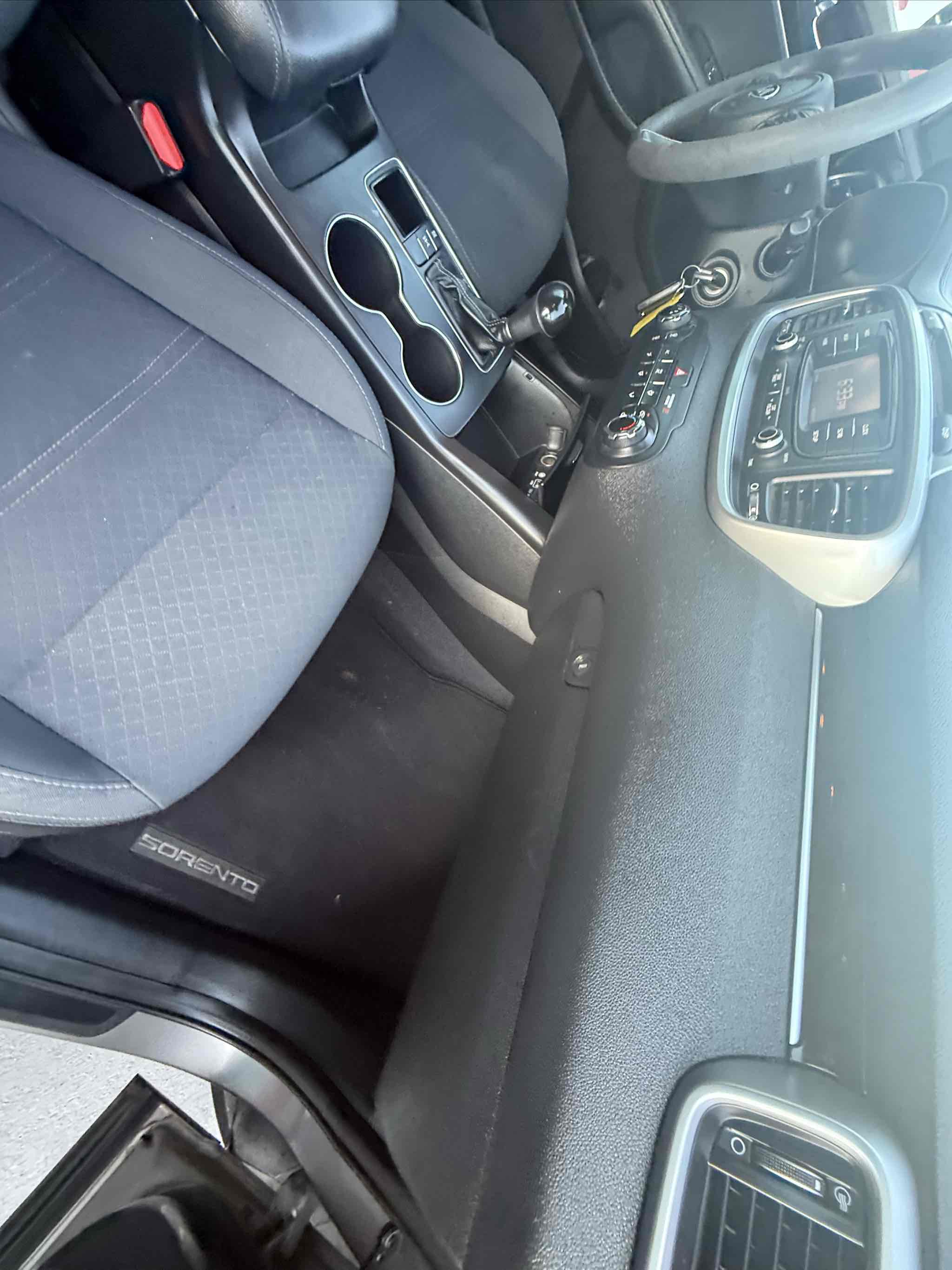 2017 Kia Sorento LX V6 photo 53