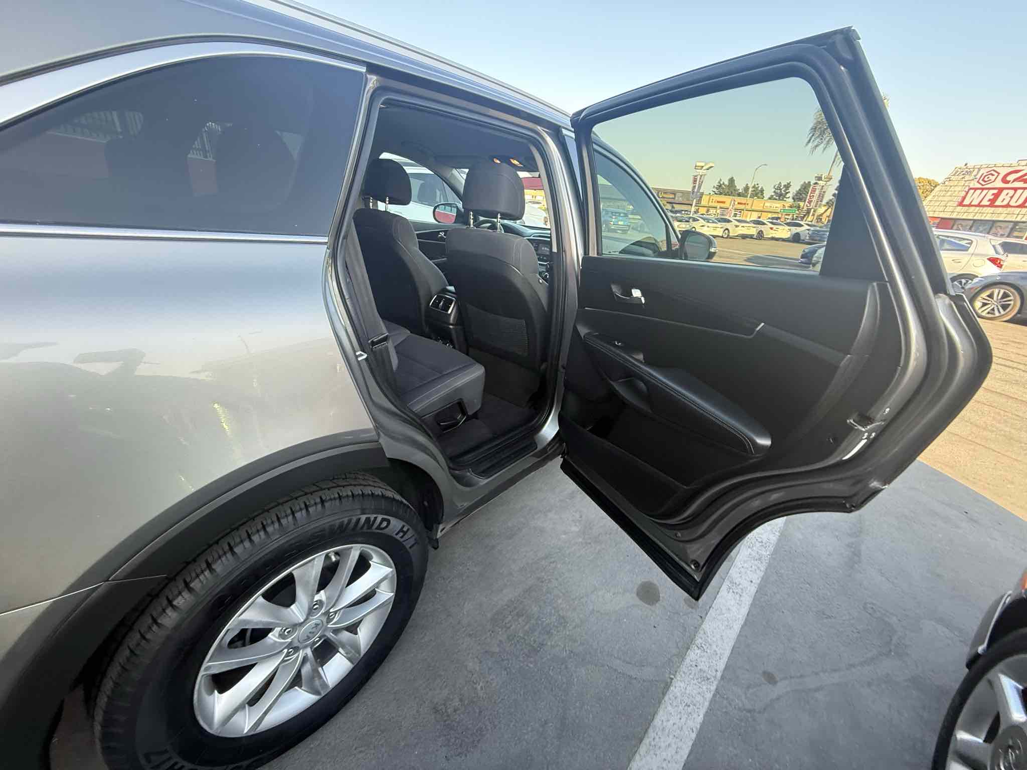2017 Kia Sorento LX V6 photo 60