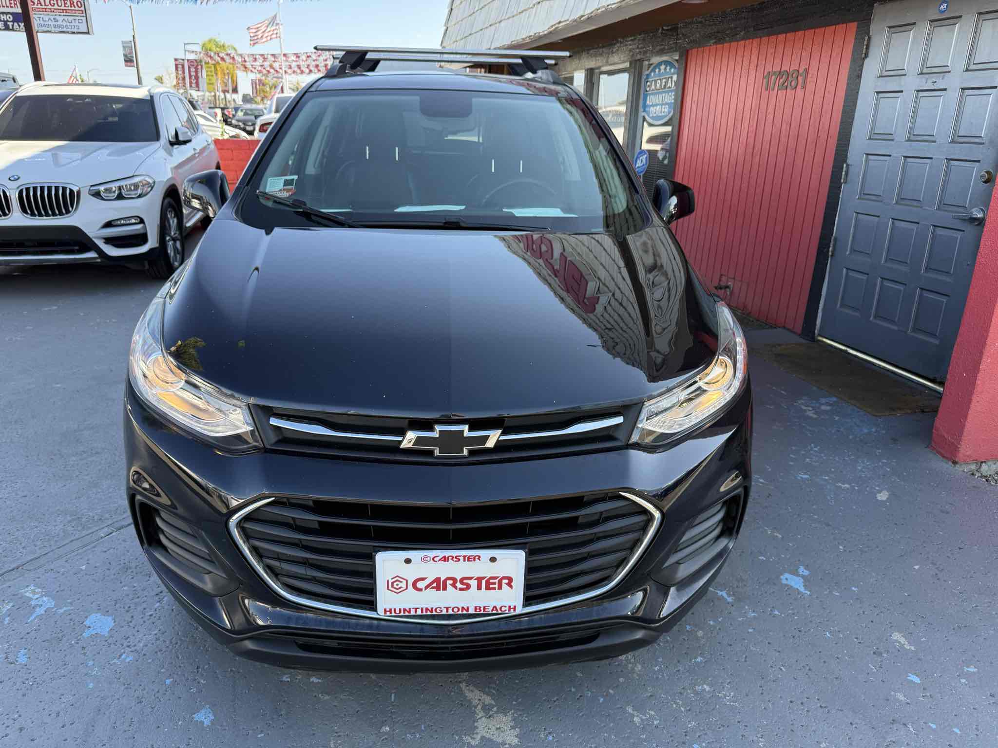 2021 Chevrolet Trax LT photo 2