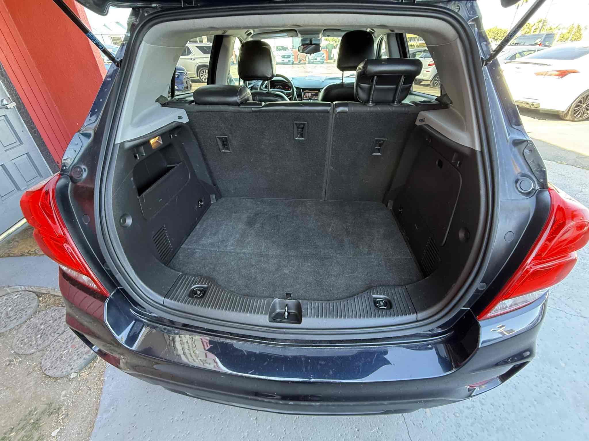 2021 Chevrolet Trax LT photo 53