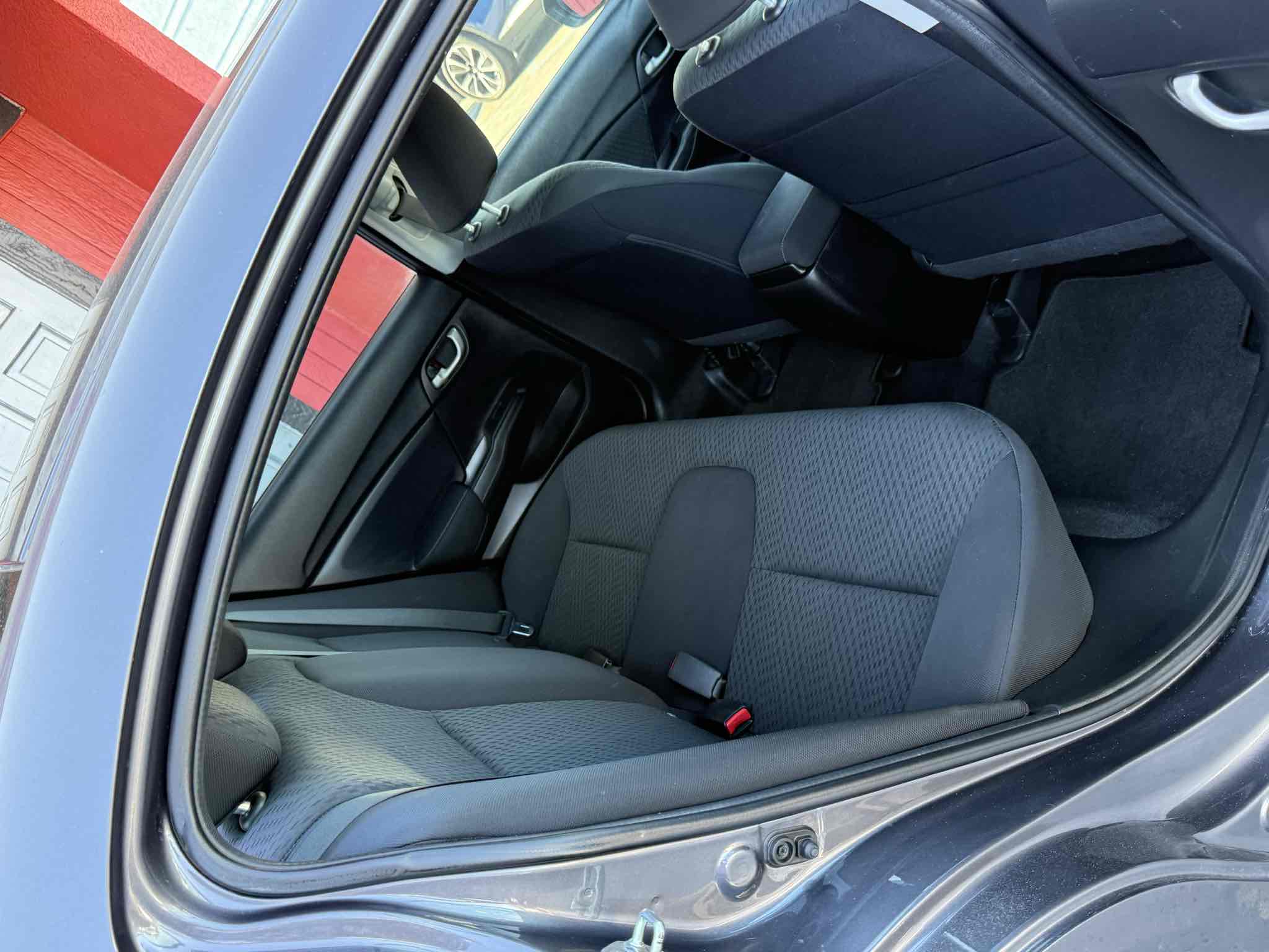 2015 Honda Civic LX photo 31