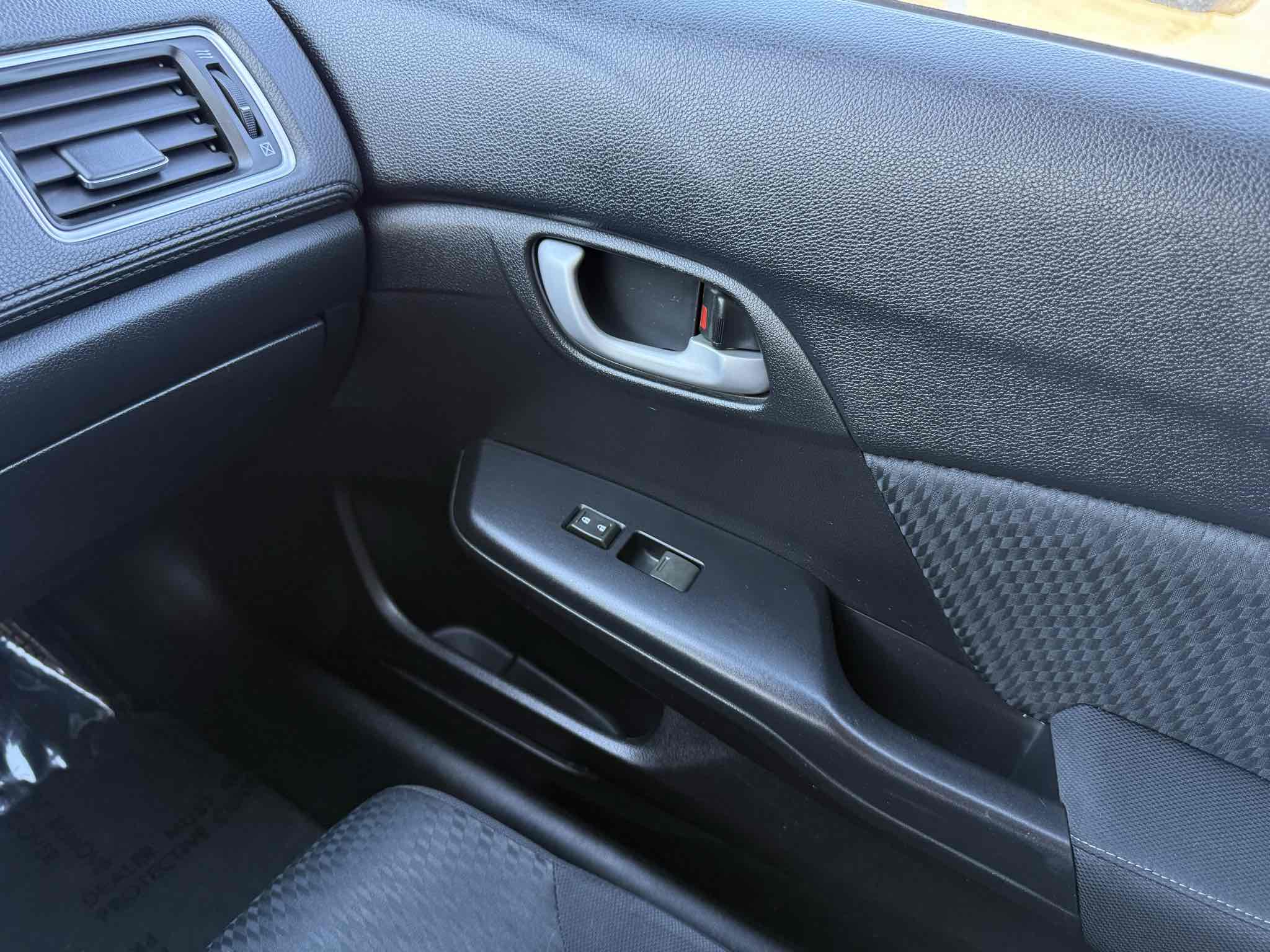 2015 Honda Civic LX photo 40