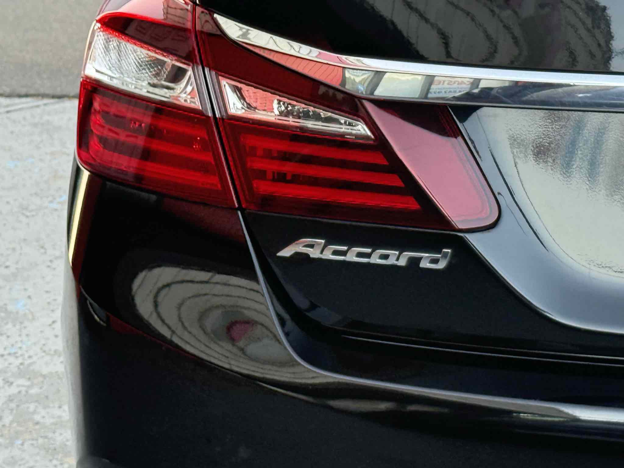 2017 Honda Accord Sport photo 22
