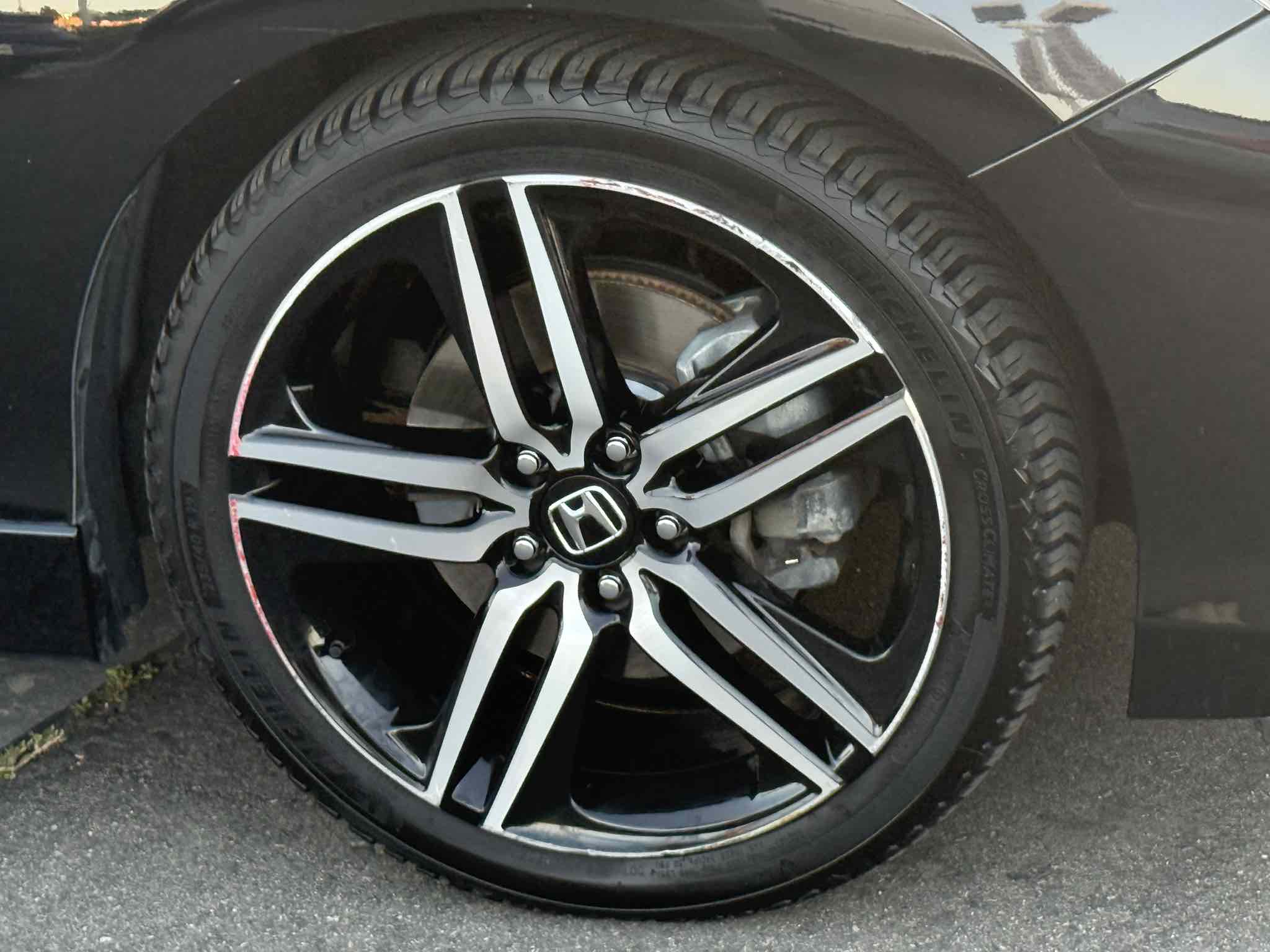 2017 Honda Accord Sport photo 27