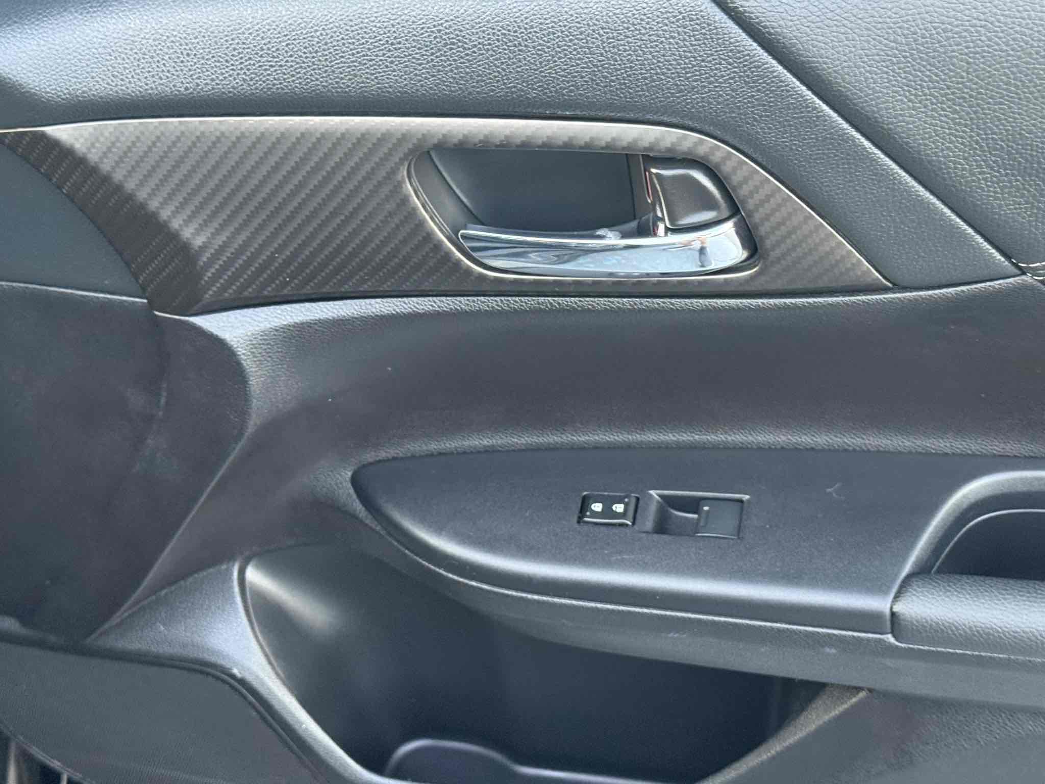 2017 Honda Accord Sport photo 32