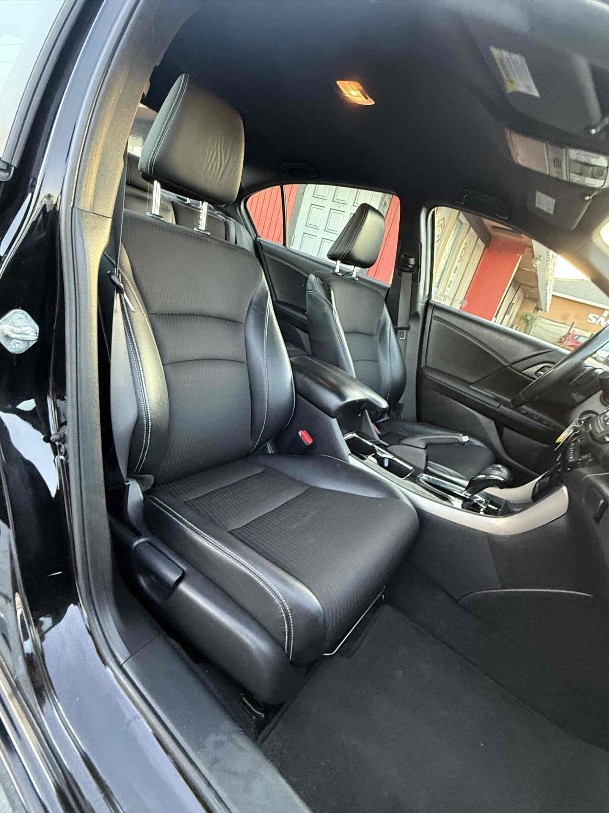 2017 Honda Accord Sport photo 34
