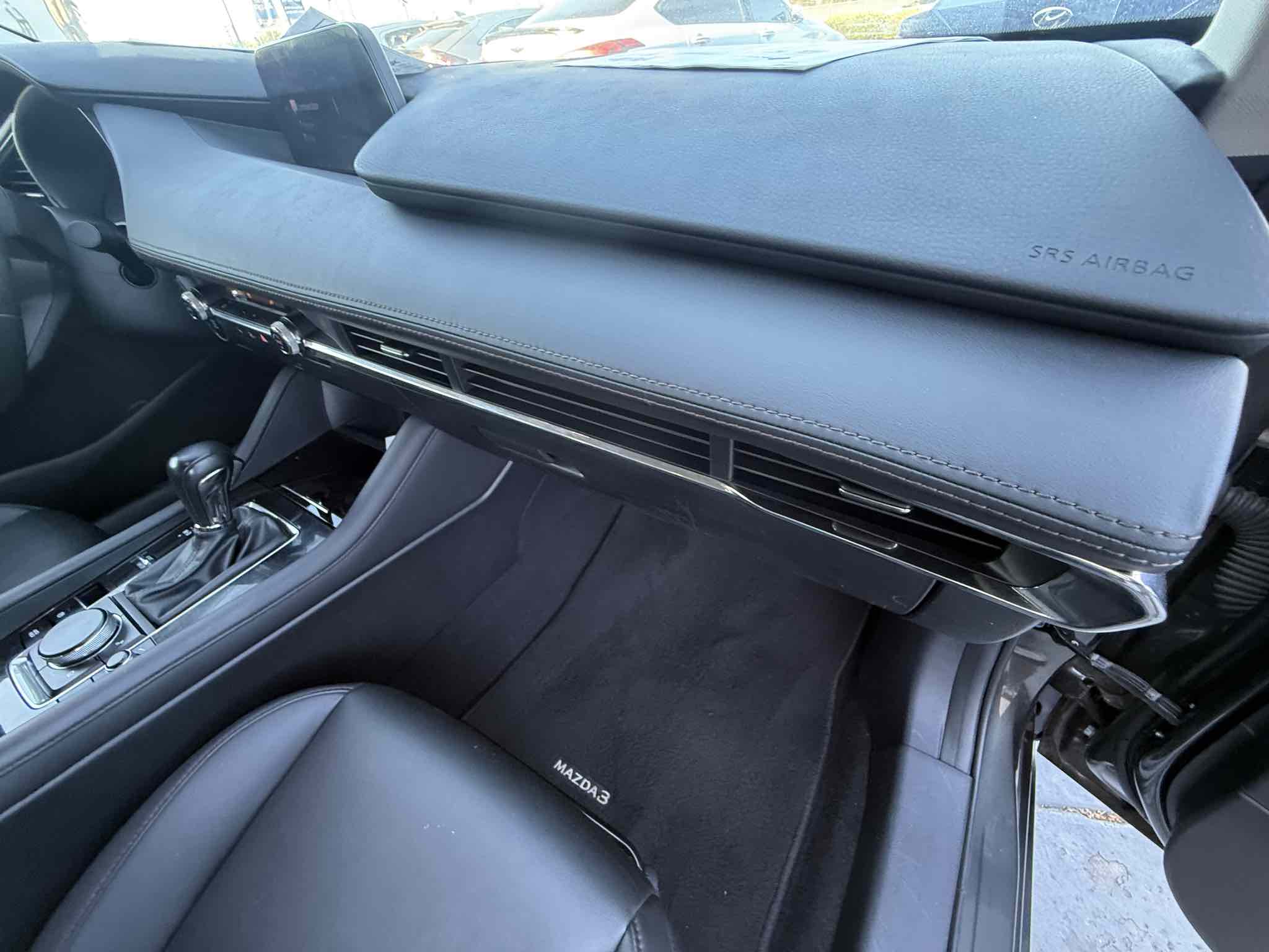 2019 Mazda Mazda3 Sedan Preferred photo 37
