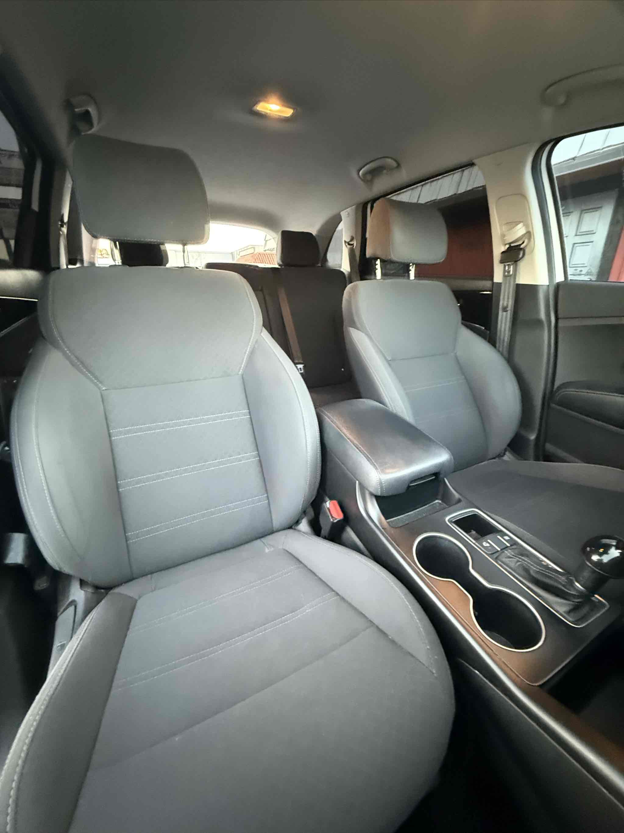 2017 Kia Sorento LX photo 29