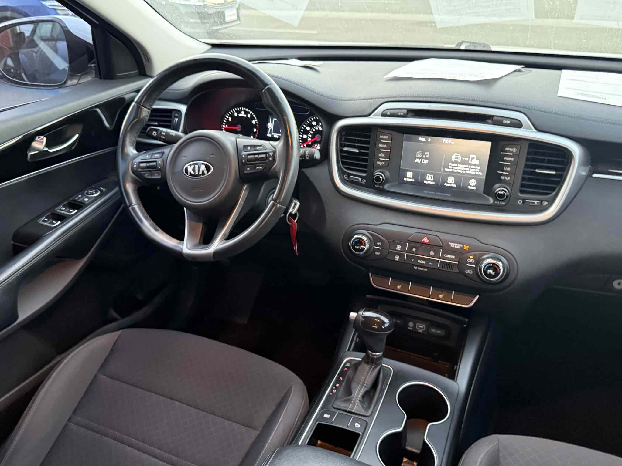 2017 Kia Sorento LX photo 37