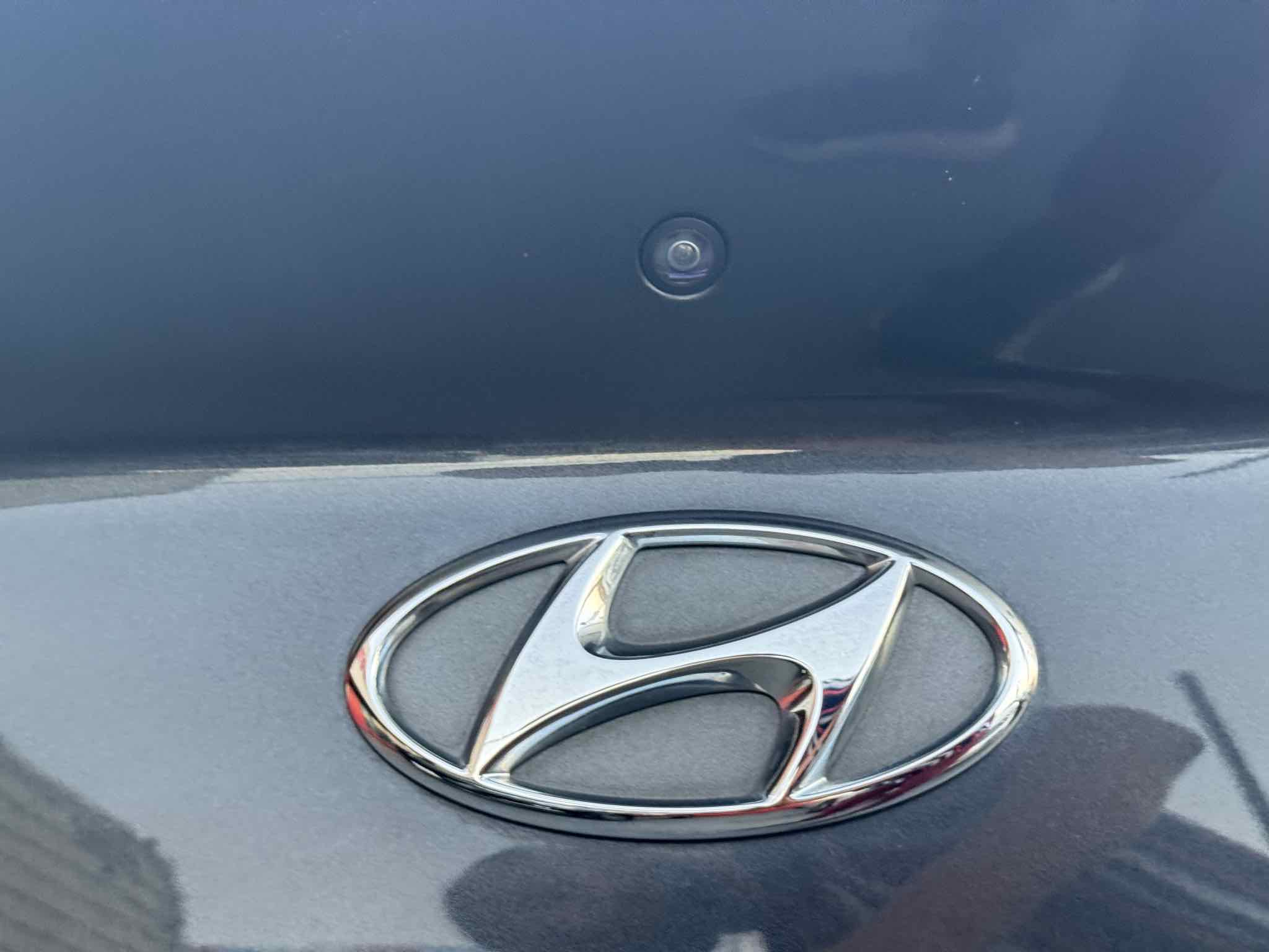 2020 Hyundai Sonata SEL photo 25