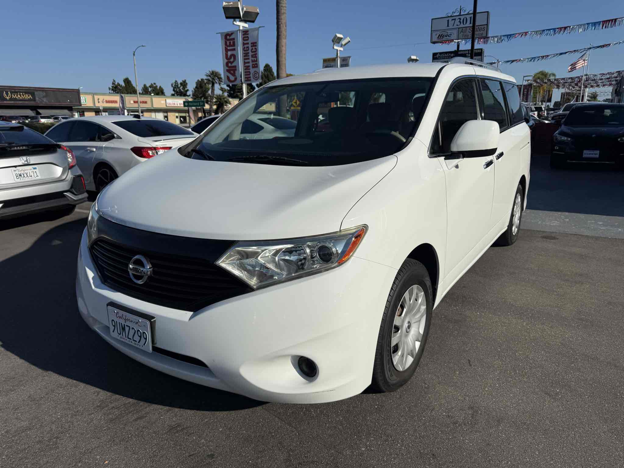 2014 Nissan Quest S photo 2