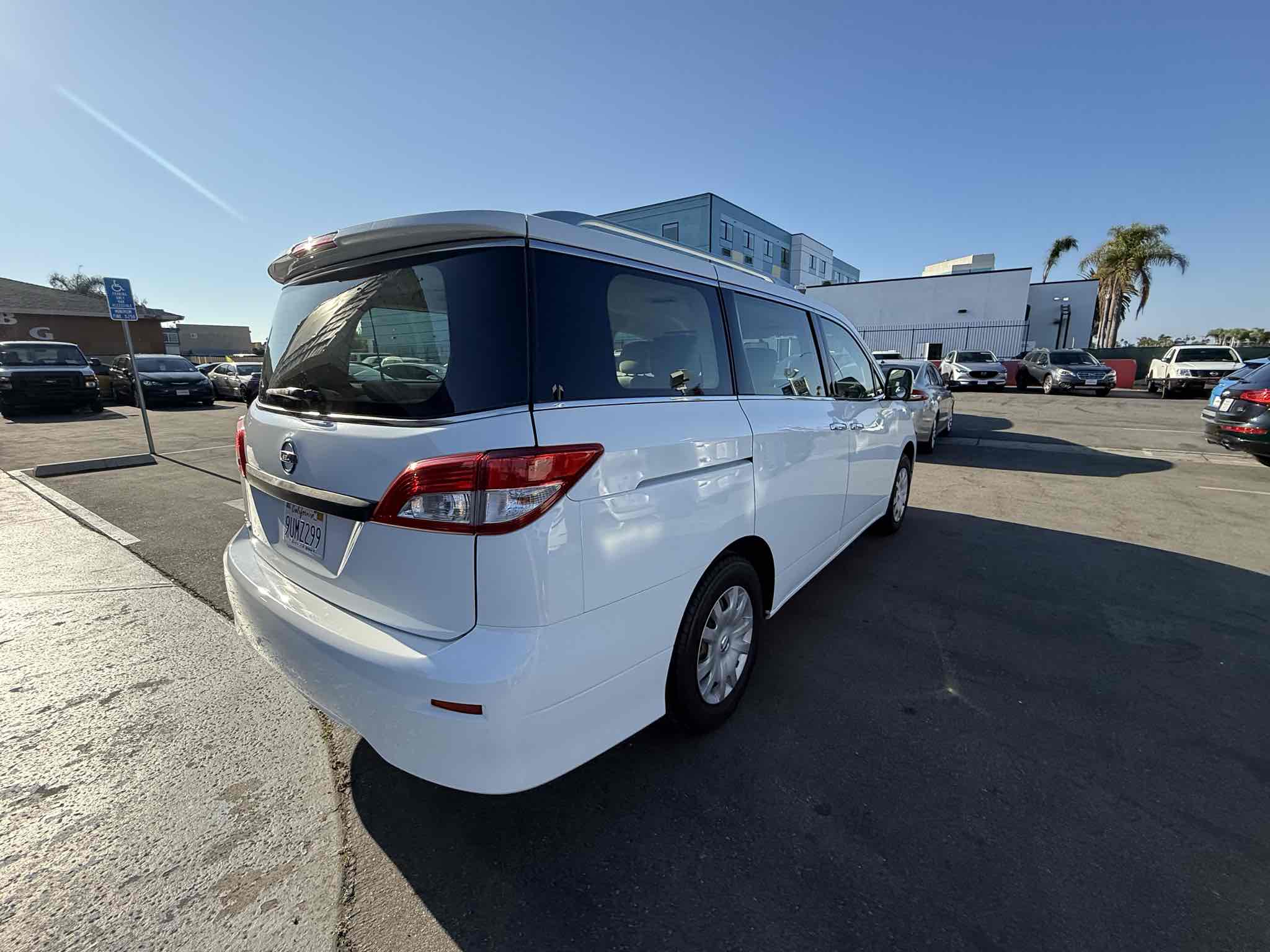 2014 Nissan Quest S photo 8