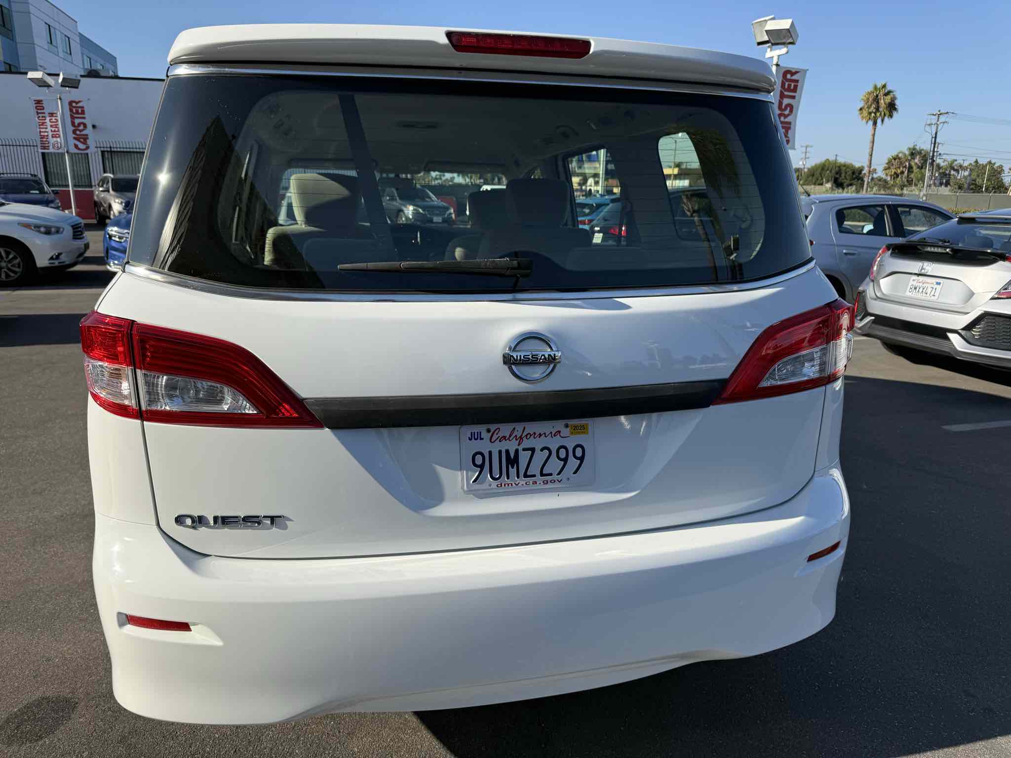 2014 Nissan Quest S photo 12